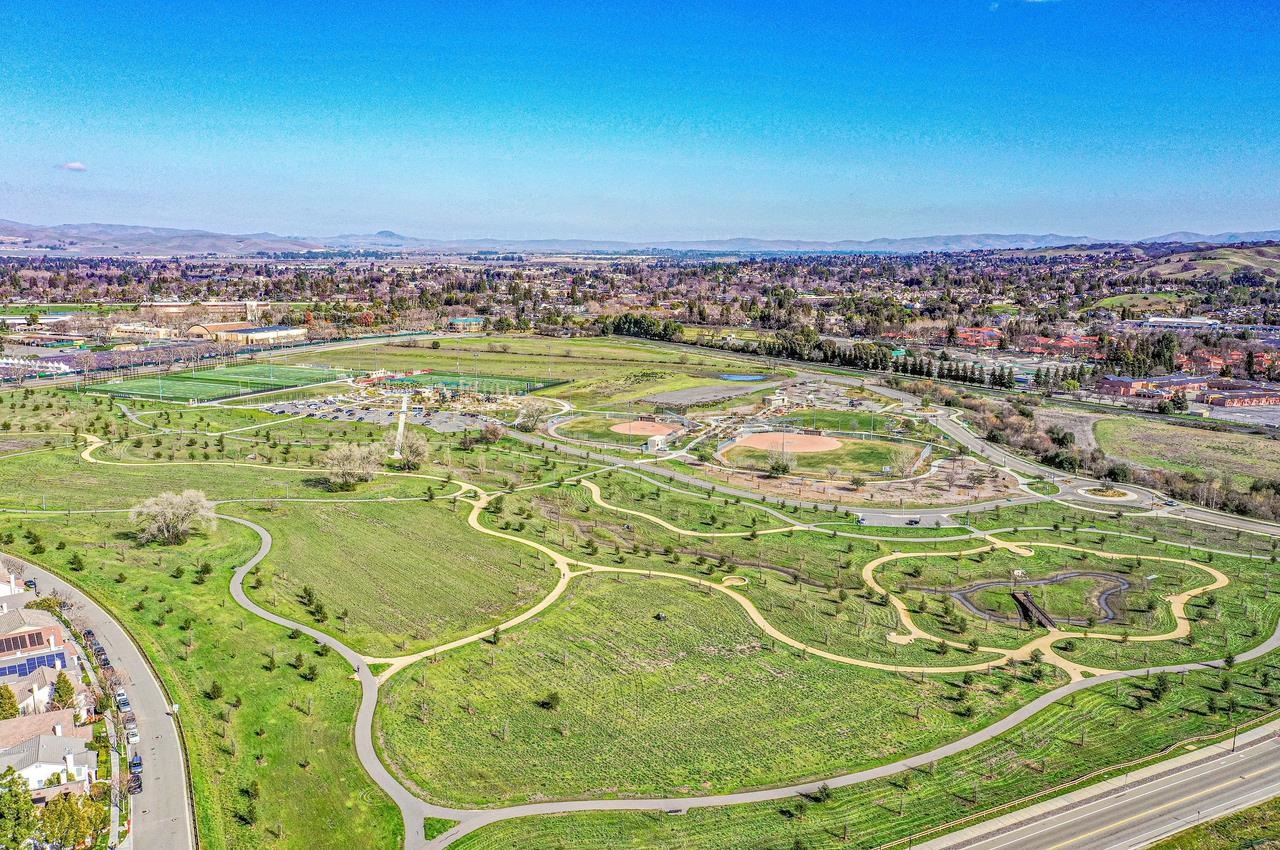 Detail Gallery Image 53 of 59 For 297 Del Valle Ct, Pleasanton,  CA 94566 - 3 Beds | 2/1 Baths