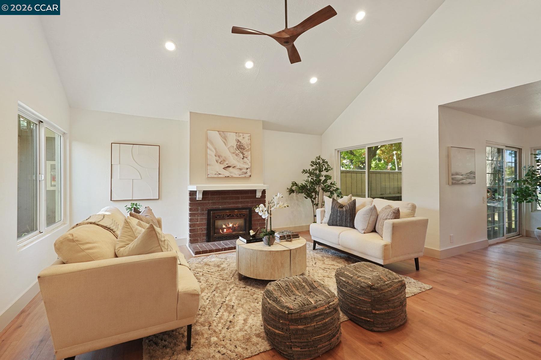 Photo #4: 41121844 Listing: Photo #4