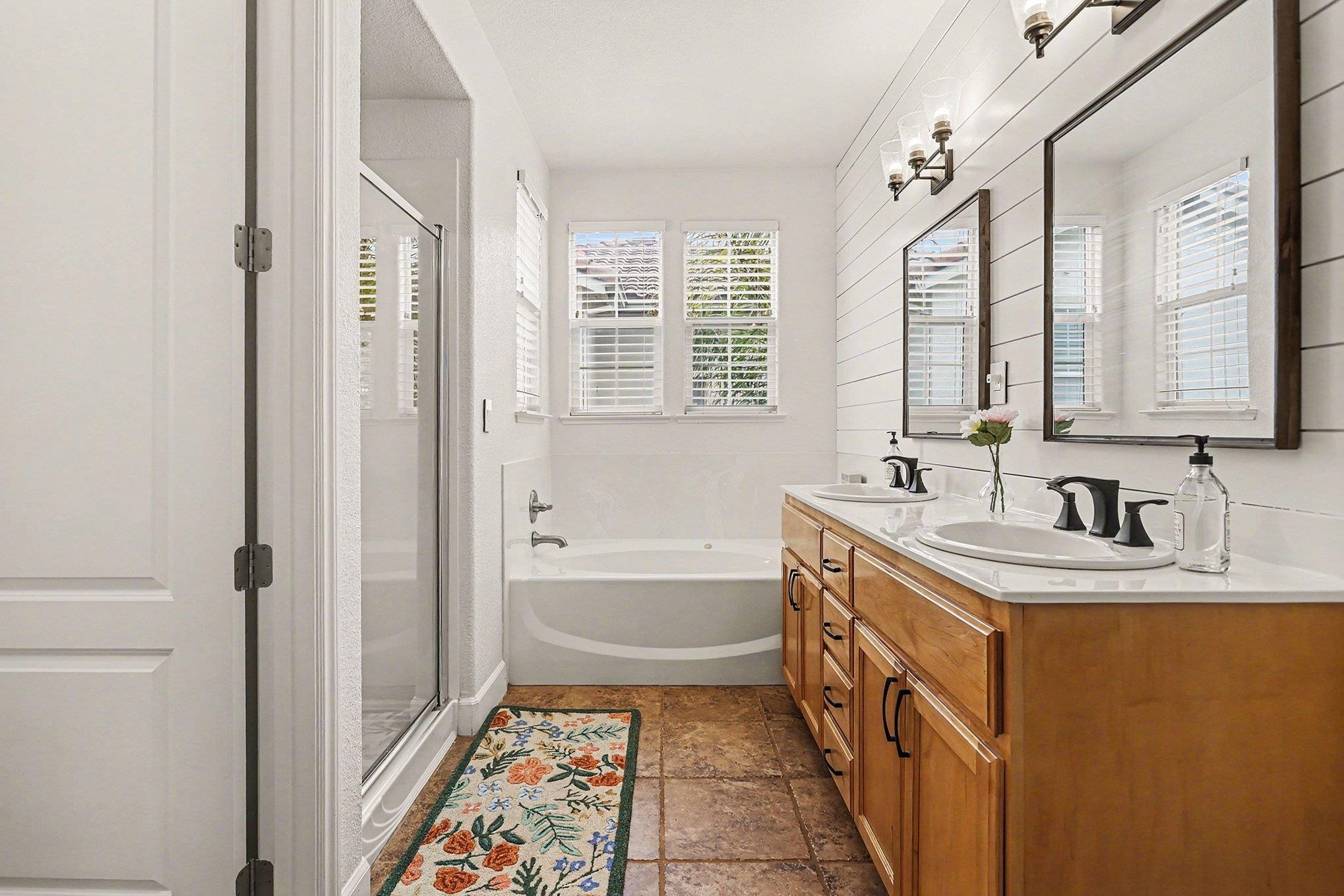 Detail Gallery Image 19 of 32 For 6235 Newhaven Ln, Vallejo,  CA 94591 - 3 Beds | 2/1 Baths