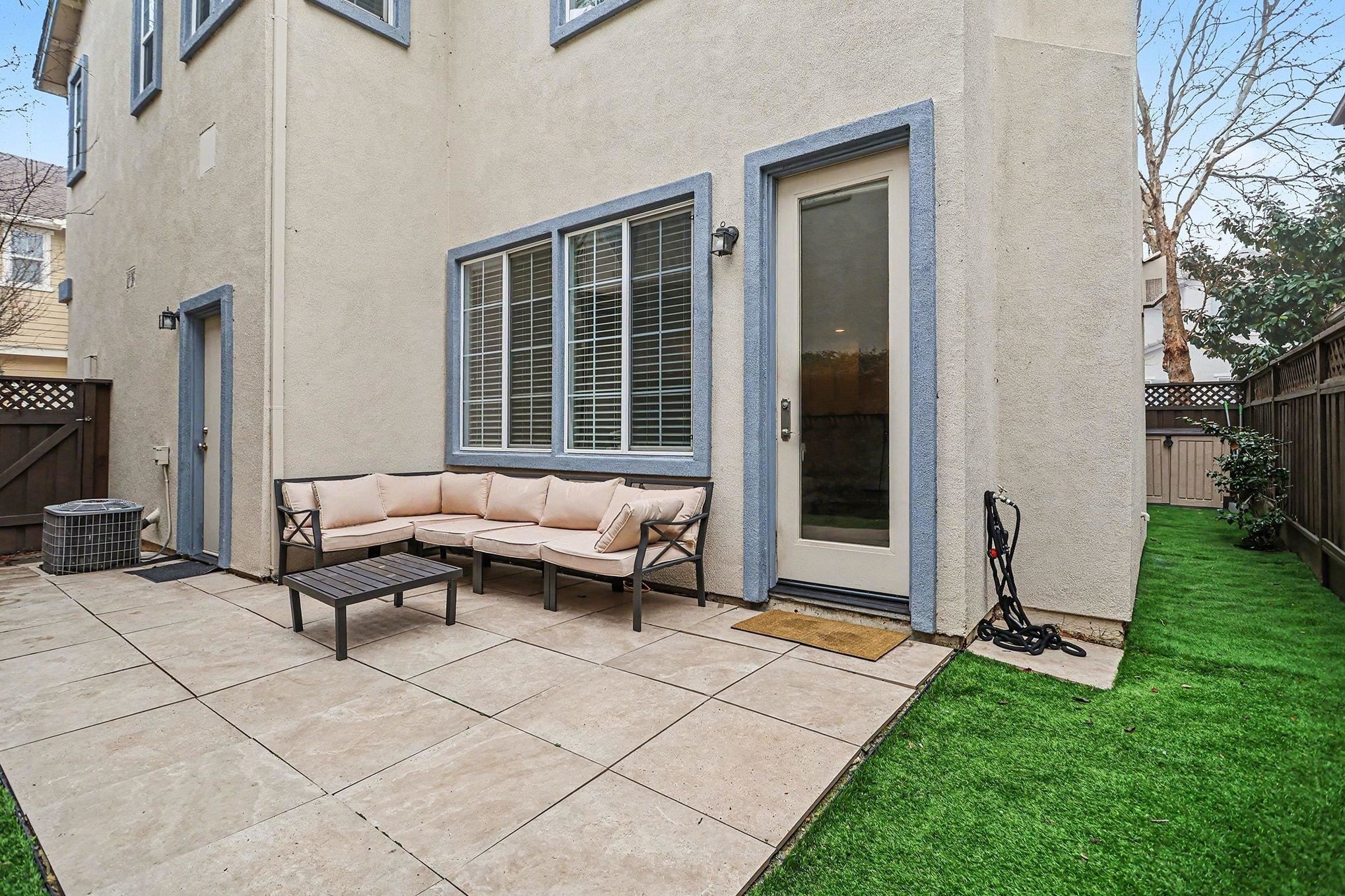 Detail Gallery Image 27 of 32 For 6235 Newhaven Ln, Vallejo,  CA 94591 - 3 Beds | 2/1 Baths