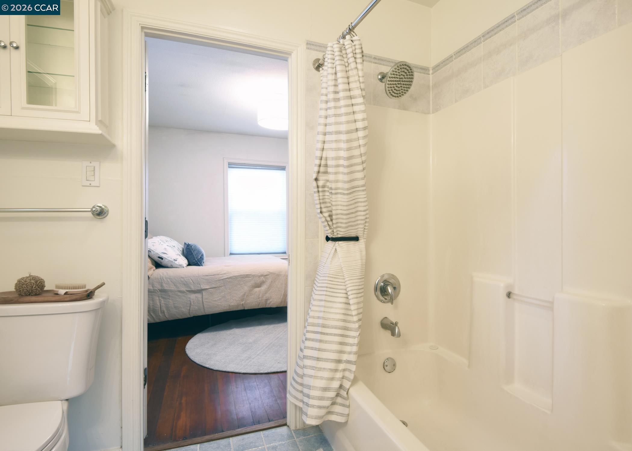 Detail Gallery Image 18 of 25 For 228 Arreba St., Martinez,  CA 94553 - 2 Beds | 1 Baths