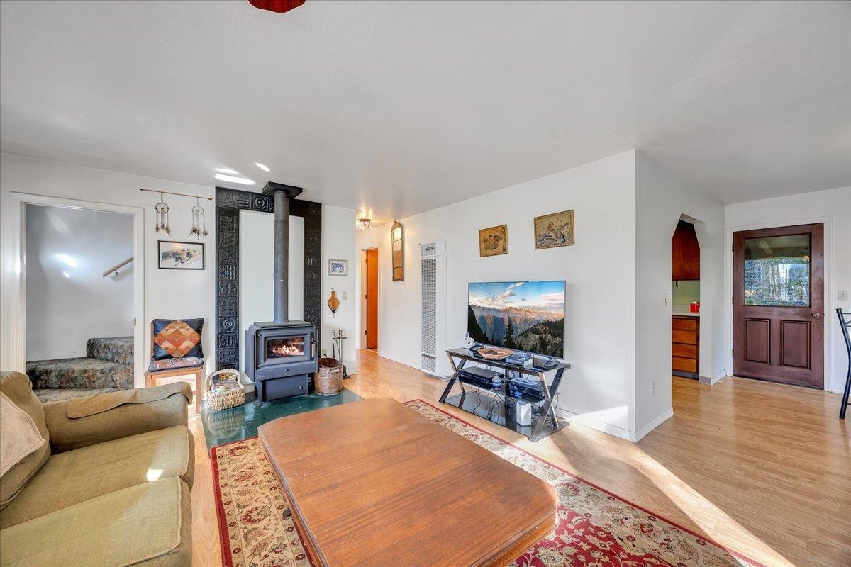 Detail Gallery Image 25 of 49 For 20550 Ponderosa Way, Tuolumne,  CA 95379 - 5 Beds | 3 Baths