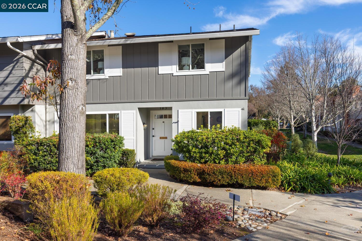 Photo #1: 41121850 Listing: Photo #1