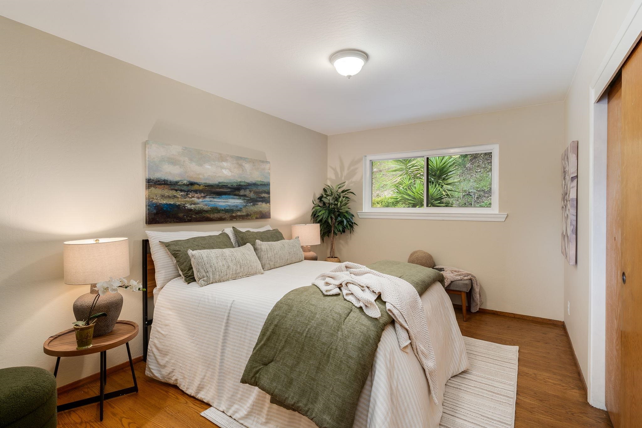 Detail Gallery Image 15 of 29 For 20 Marvin Court, Oakland,  CA 94605 - 4 Beds | 2/1 Baths