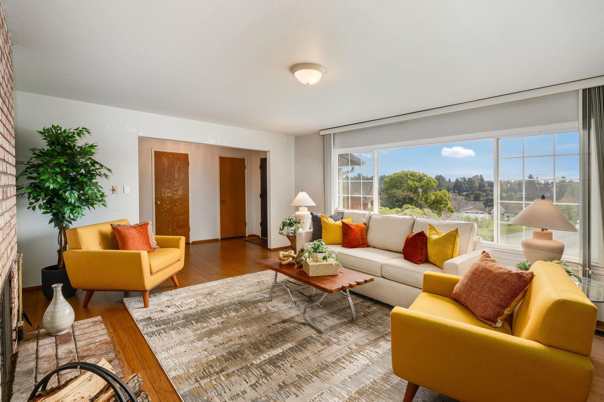 Detail Gallery Image 3 of 29 For 20 Marvin Court, Oakland,  CA 94605 - 4 Beds | 2/1 Baths