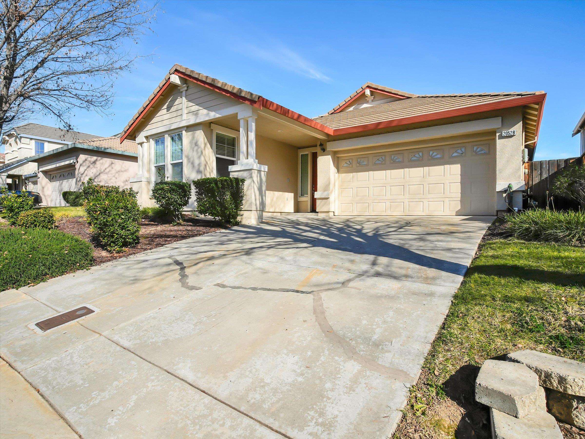 Detail Gallery Image 2 of 49 For 20528 Sarazen Ln, Patterson,  CA 95363 - 3 Beds | 2 Baths