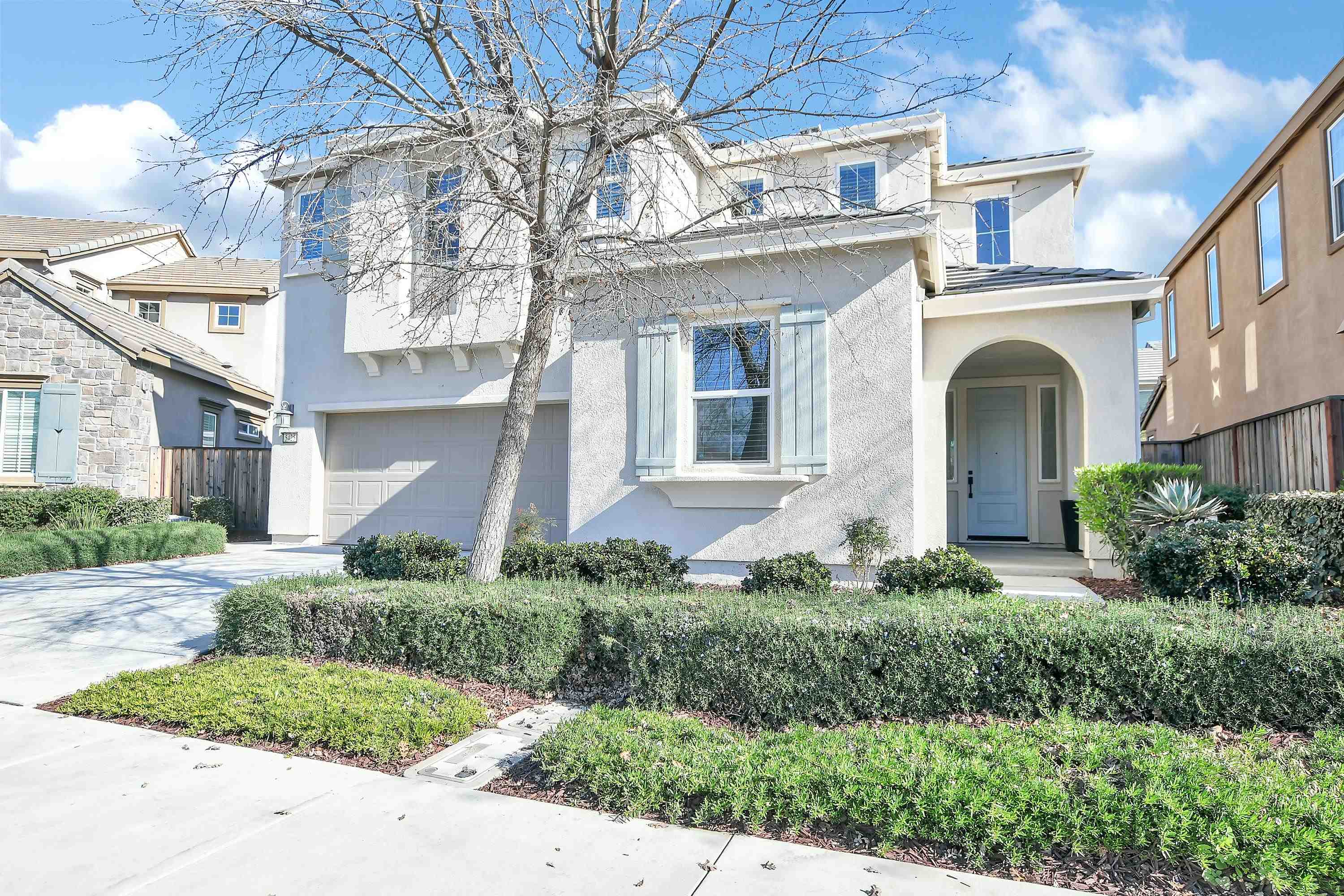 Detail Gallery Image 3 of 44 For 5425 Alvar Loop, Antioch,  CA 94531 - 4 Beds | 3 Baths