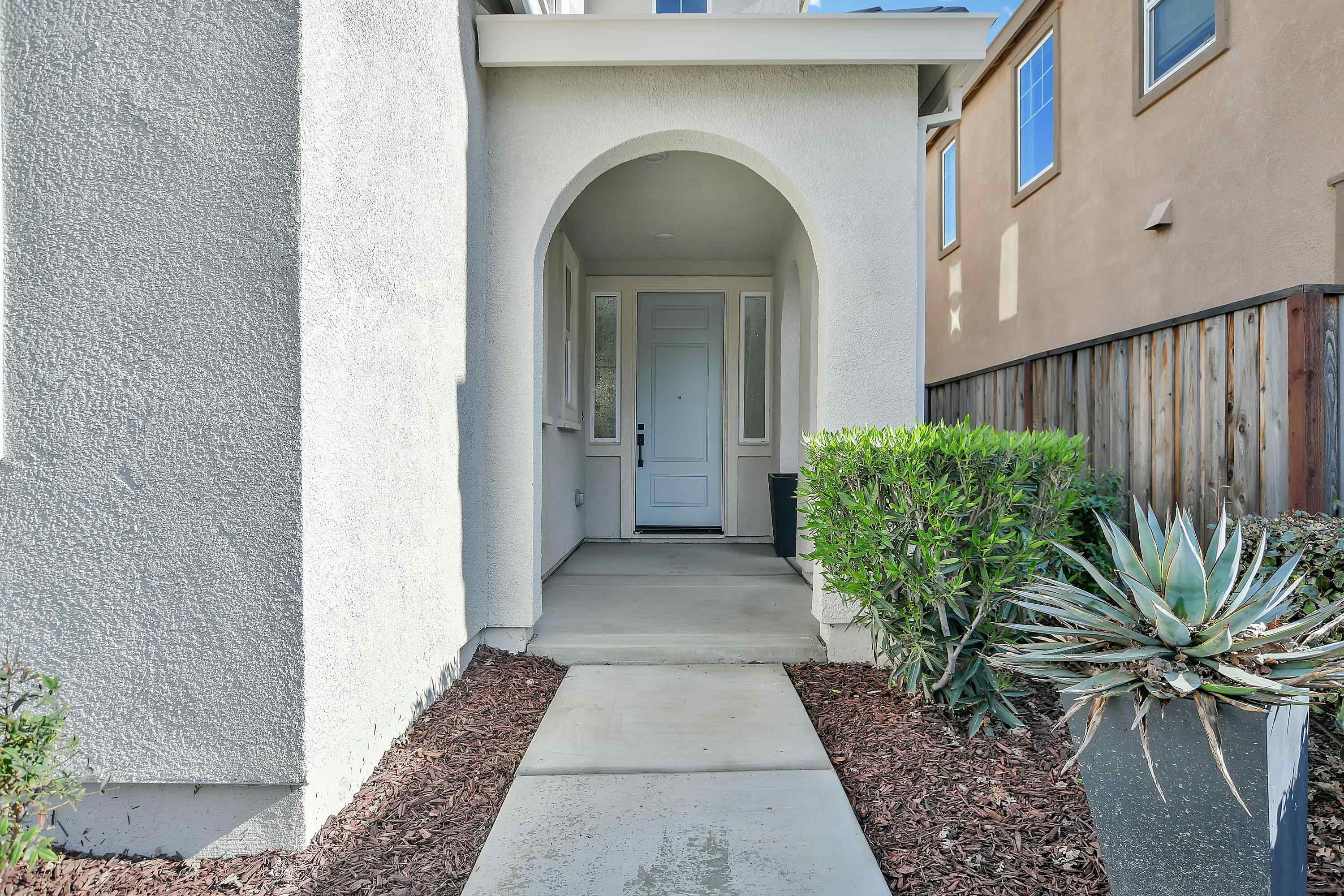 Detail Gallery Image 4 of 44 For 5425 Alvar Loop, Antioch,  CA 94531 - 4 Beds | 3 Baths