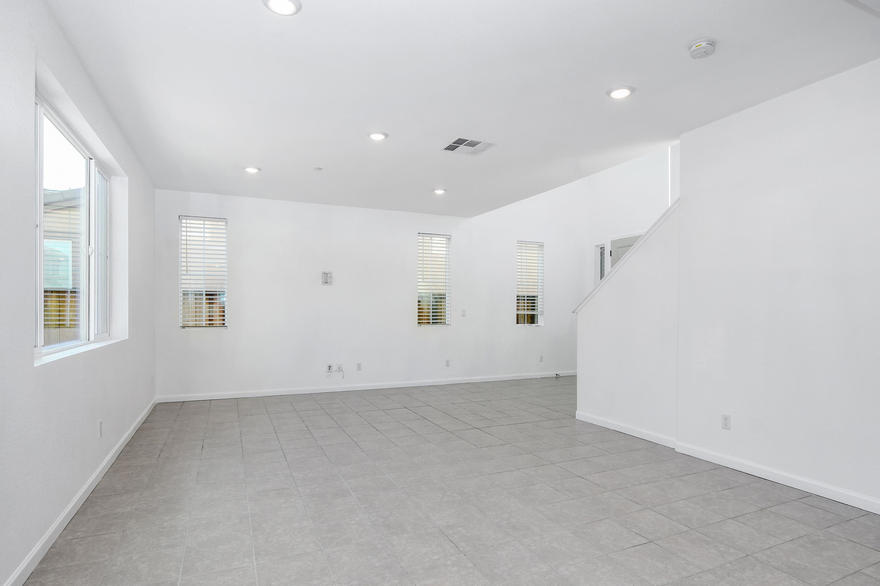 Detail Gallery Image 9 of 44 For 5425 Alvar Loop, Antioch,  CA 94531 - 4 Beds | 3 Baths