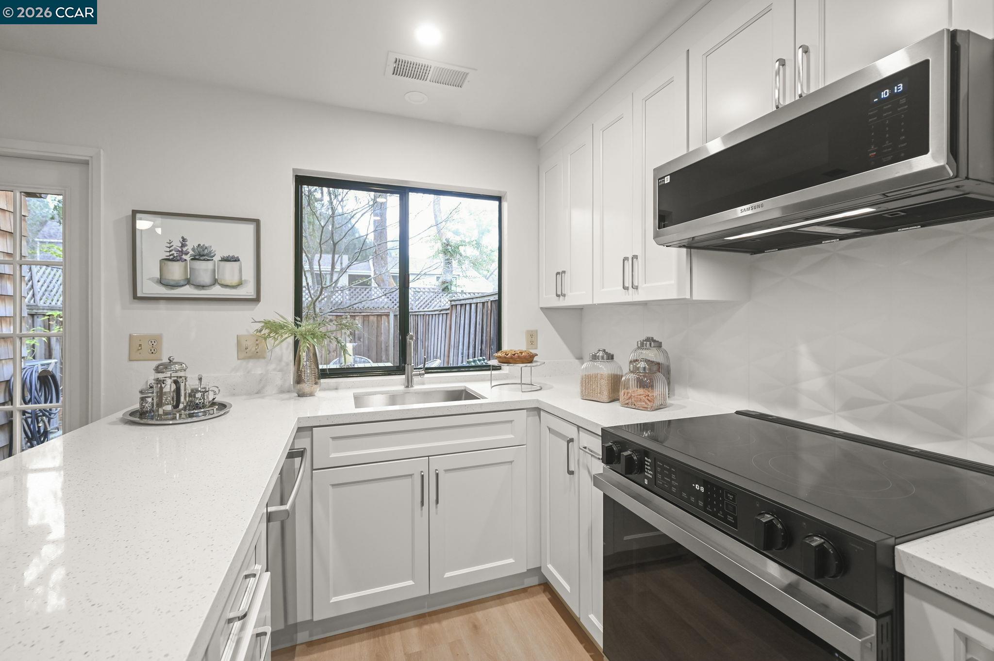 Photo #10: 41121858 Listing: Photo #10