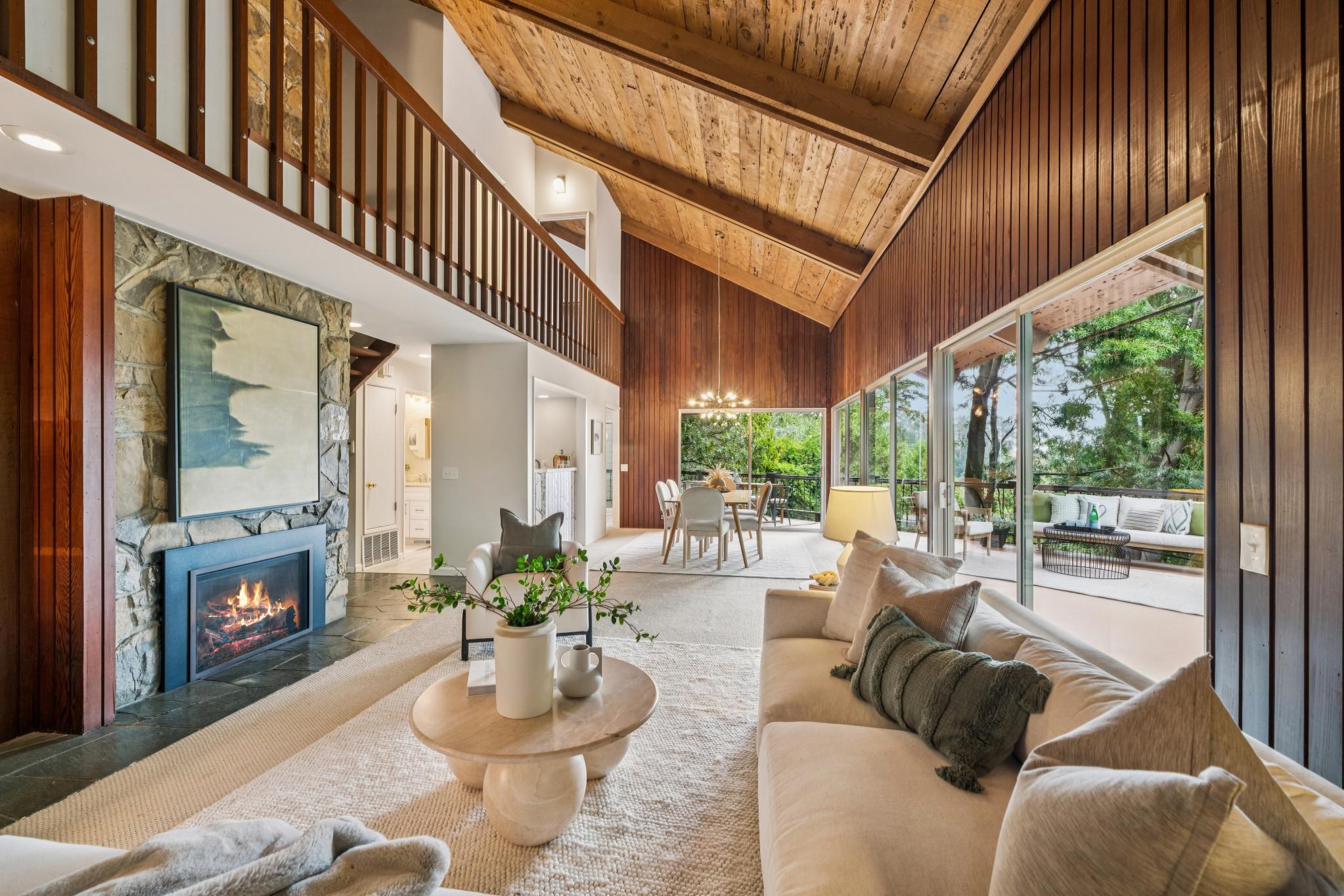 Detail Gallery Image 12 of 60 For 2835 Morley Dr, Oakland,  CA 94611 - 5 Beds | 3 Baths