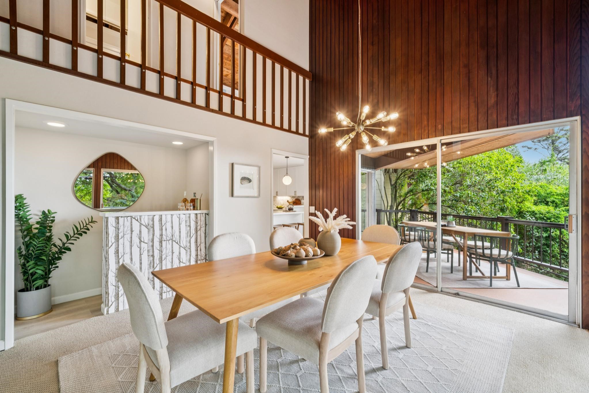 Detail Gallery Image 18 of 60 For 2835 Morley Dr, Oakland,  CA 94611 - 5 Beds | 3 Baths