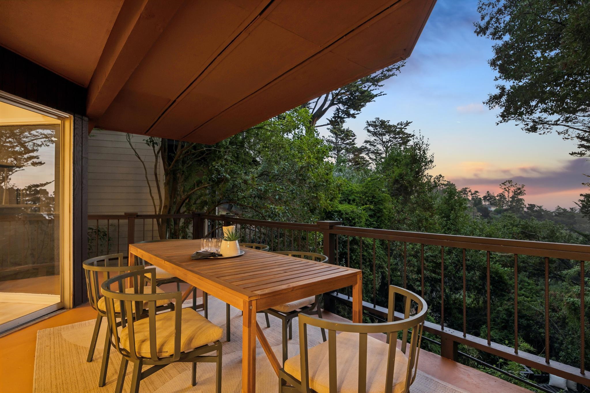 Detail Gallery Image 52 of 60 For 2835 Morley Dr, Oakland,  CA 94611 - 5 Beds | 3 Baths