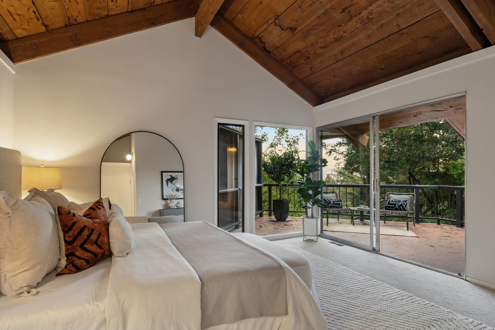 Detail Gallery Image 55 of 60 For 2835 Morley Dr, Oakland,  CA 94611 - 5 Beds | 3 Baths