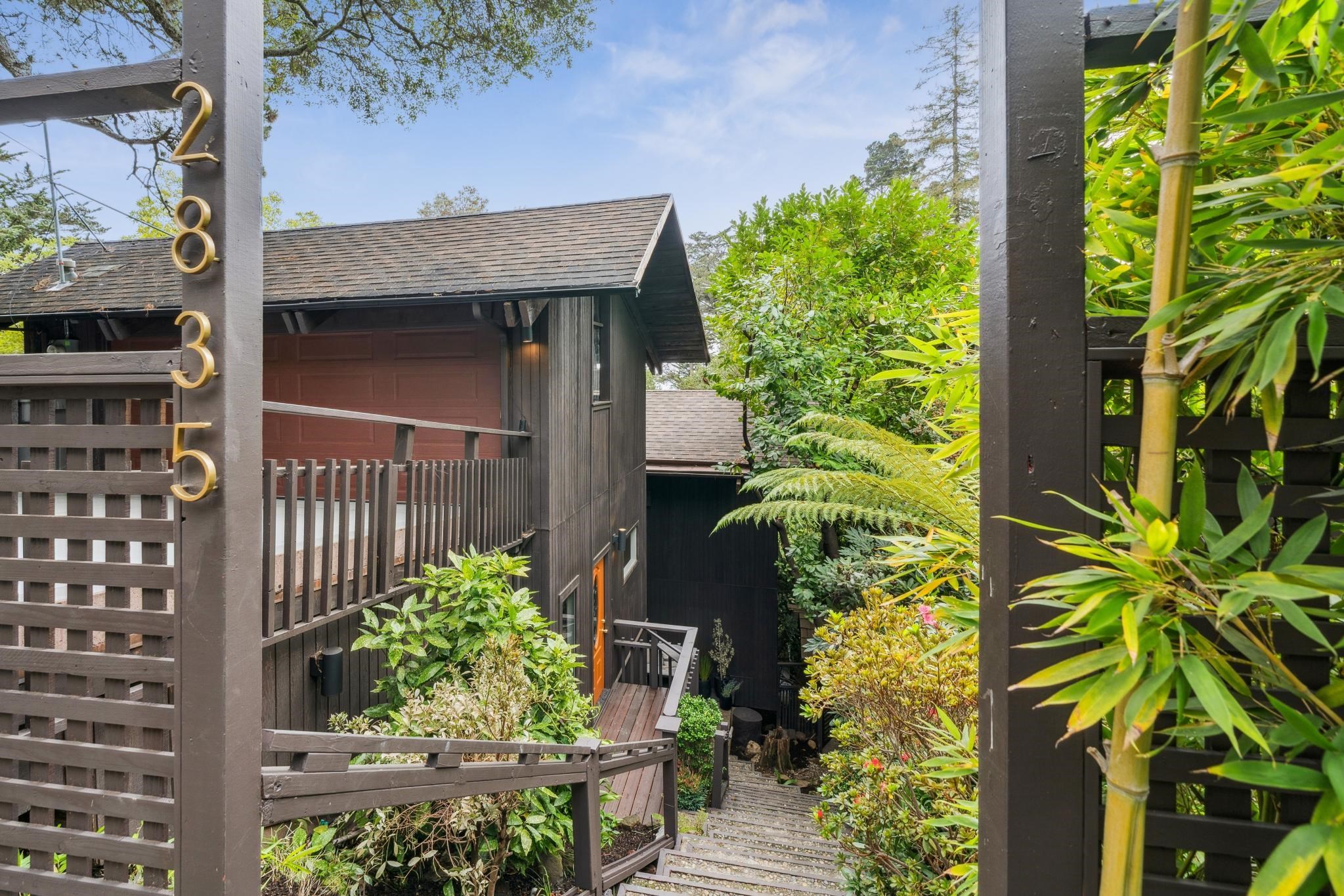 Detail Gallery Image 59 of 60 For 2835 Morley Dr, Oakland,  CA 94611 - 5 Beds | 3 Baths