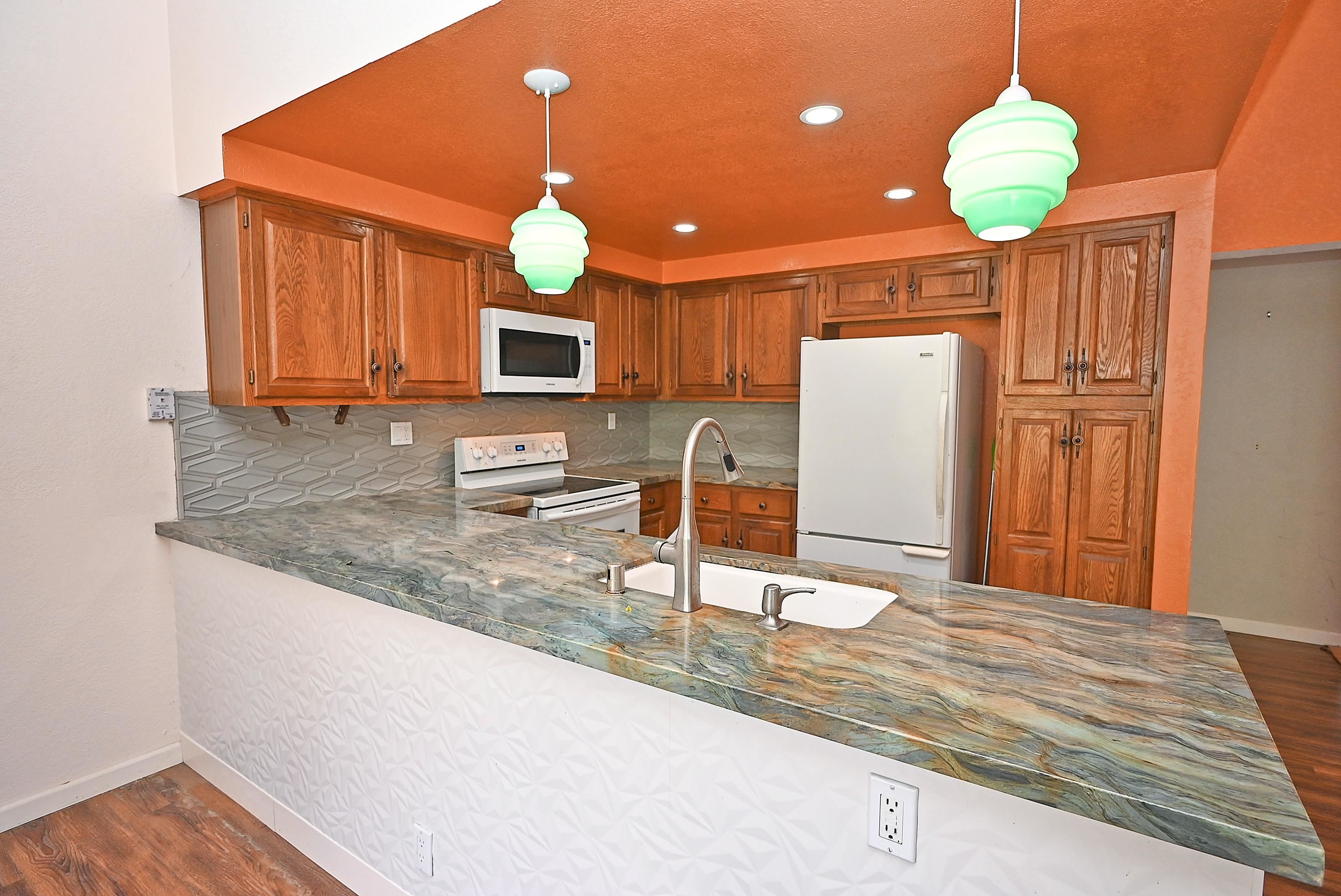 Detail Gallery Image 26 of 49 For 17764 Columbia Dr, Castro Valley,  CA 94552-1753 - 3 Beds | 2 Baths