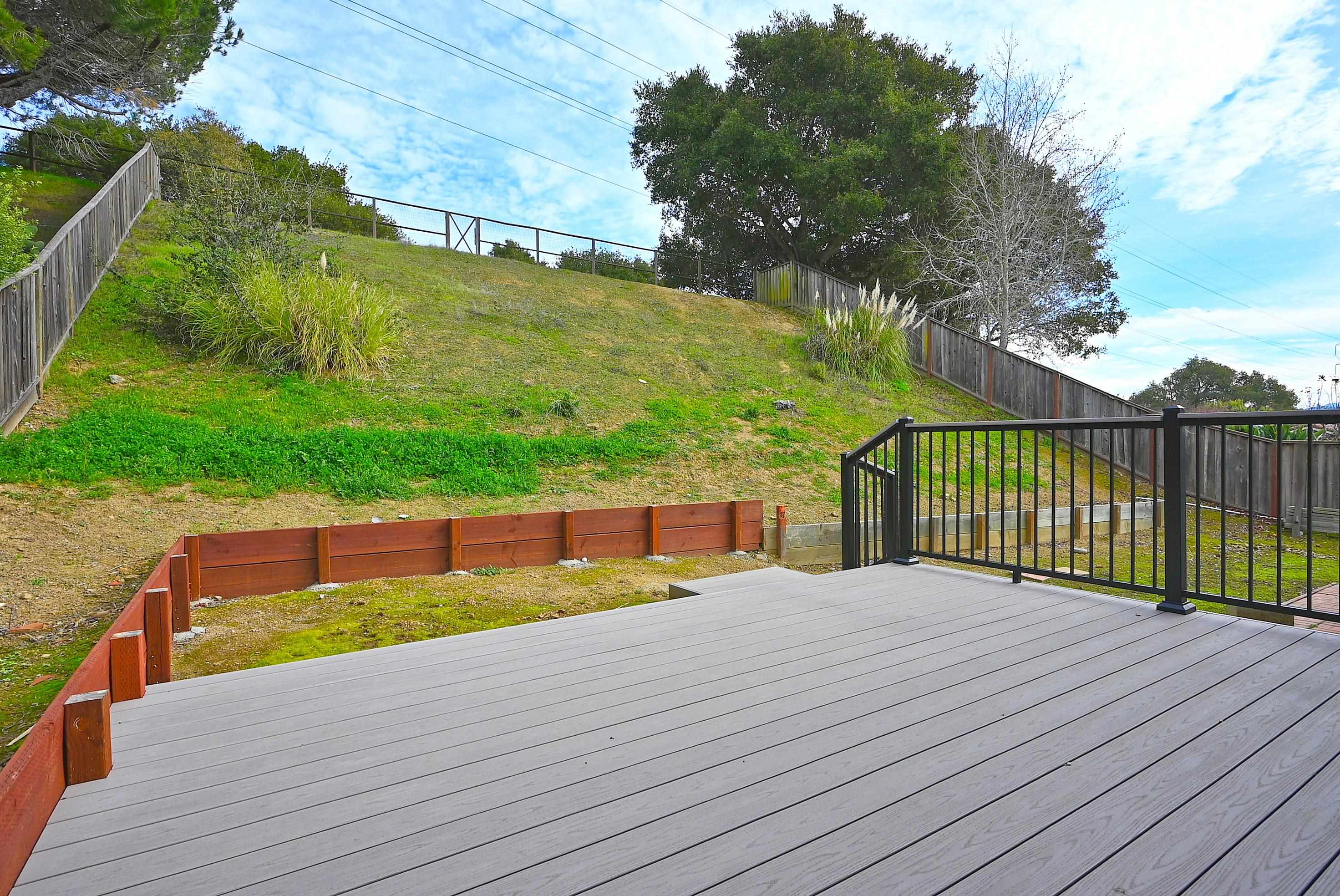 Detail Gallery Image 4 of 49 For 17764 Columbia Dr, Castro Valley,  CA 94552-1753 - 3 Beds | 2 Baths
