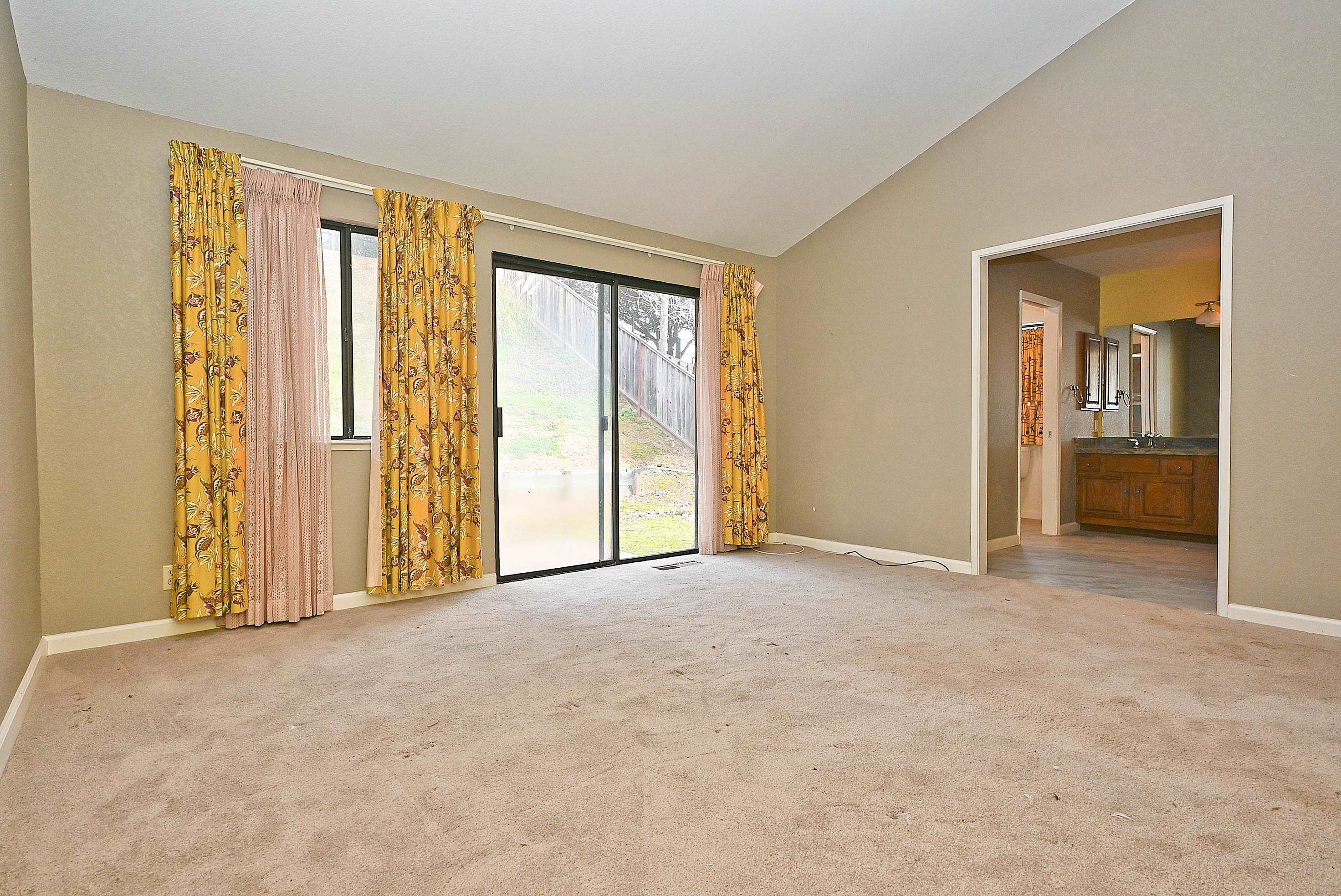 Detail Gallery Image 42 of 49 For 17764 Columbia Dr, Castro Valley,  CA 94552-1753 - 3 Beds | 2 Baths