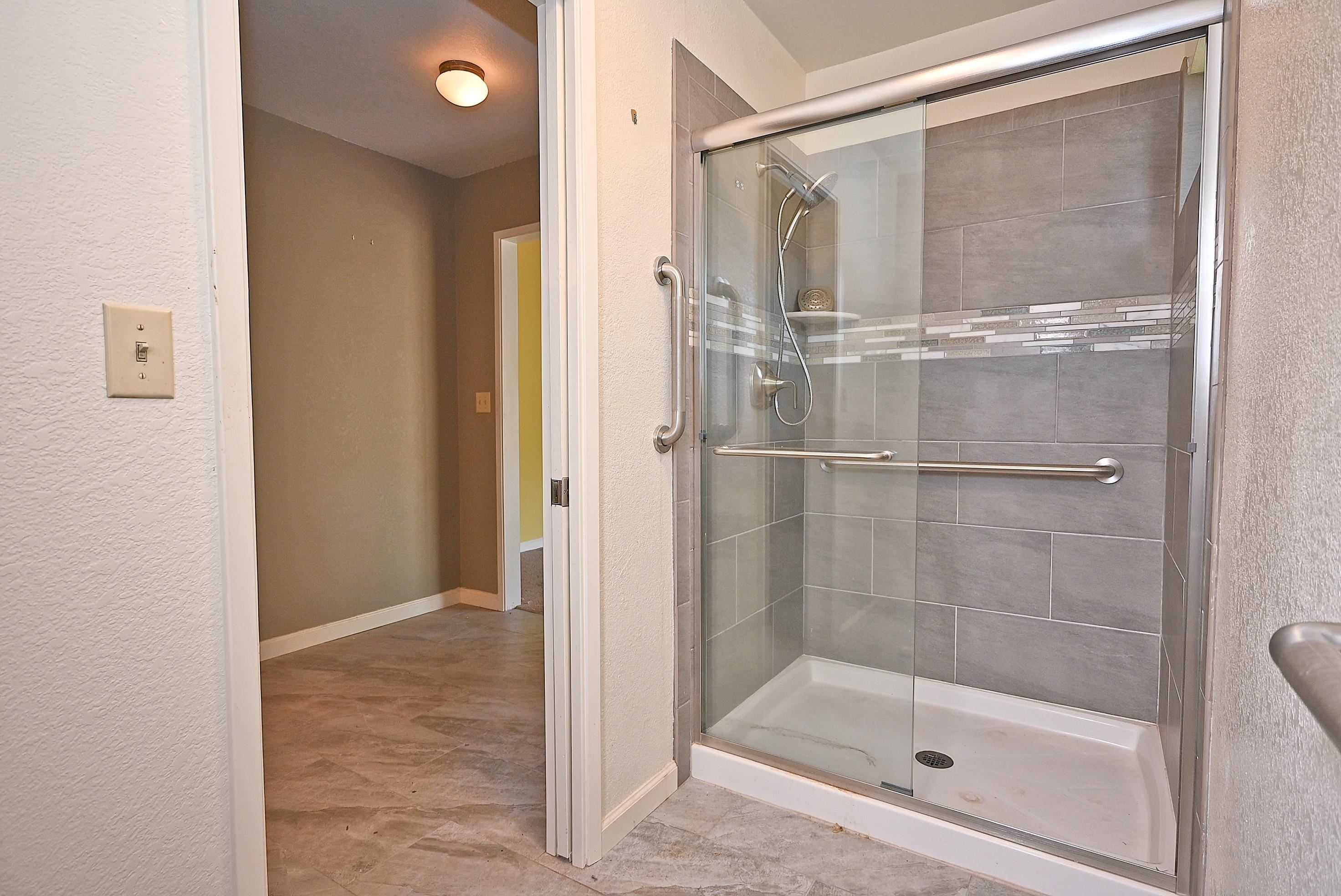 Detail Gallery Image 47 of 49 For 17764 Columbia Dr, Castro Valley,  CA 94552-1753 - 3 Beds | 2 Baths