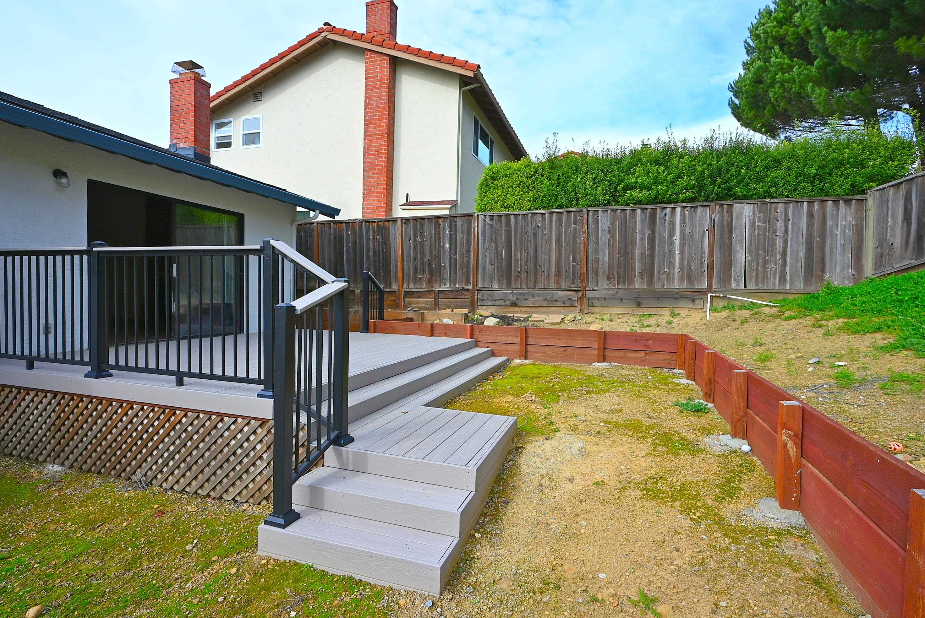 Detail Gallery Image 6 of 49 For 17764 Columbia Dr, Castro Valley,  CA 94552-1753 - 3 Beds | 2 Baths