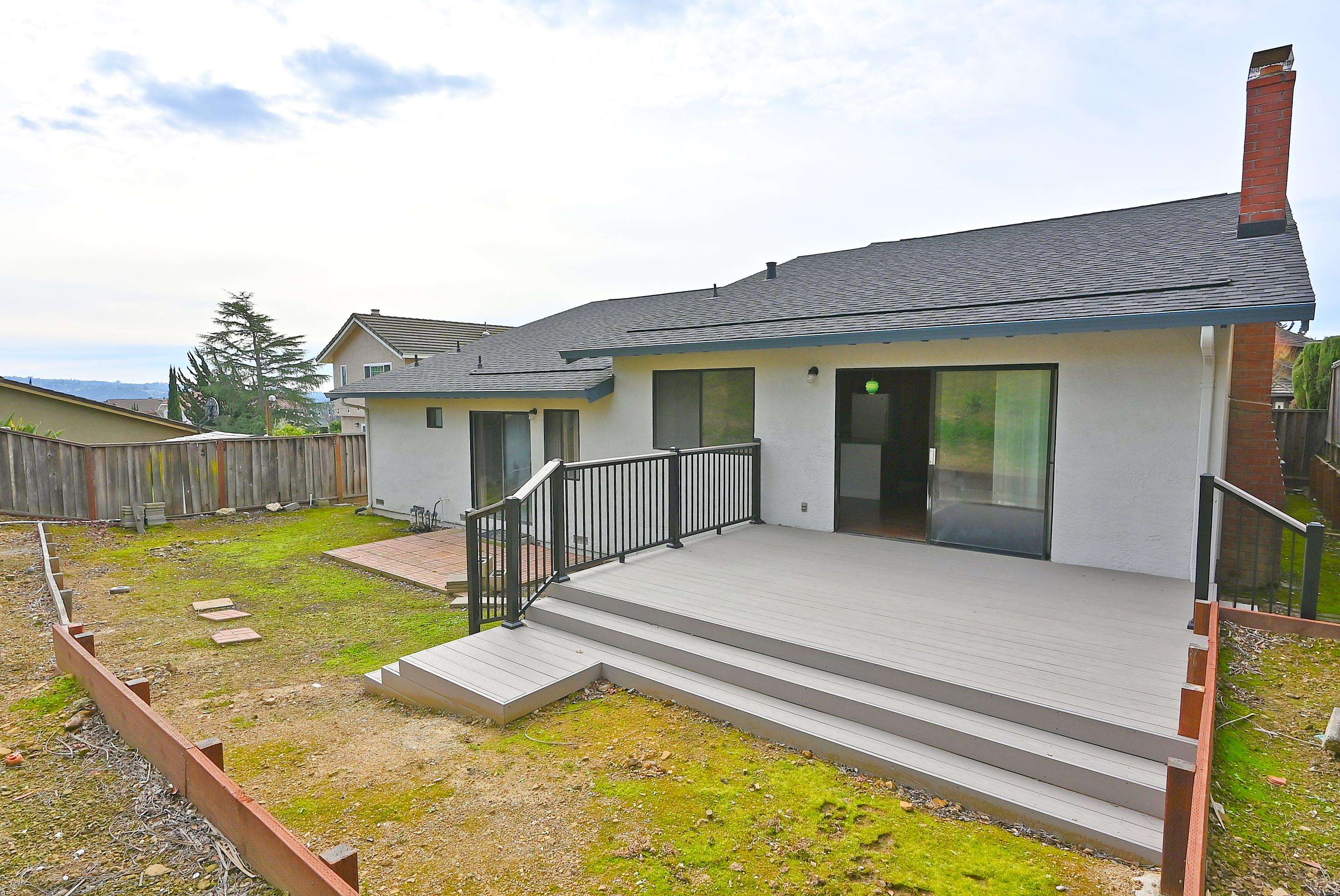 Detail Gallery Image 8 of 49 For 17764 Columbia Dr, Castro Valley,  CA 94552-1753 - 3 Beds | 2 Baths