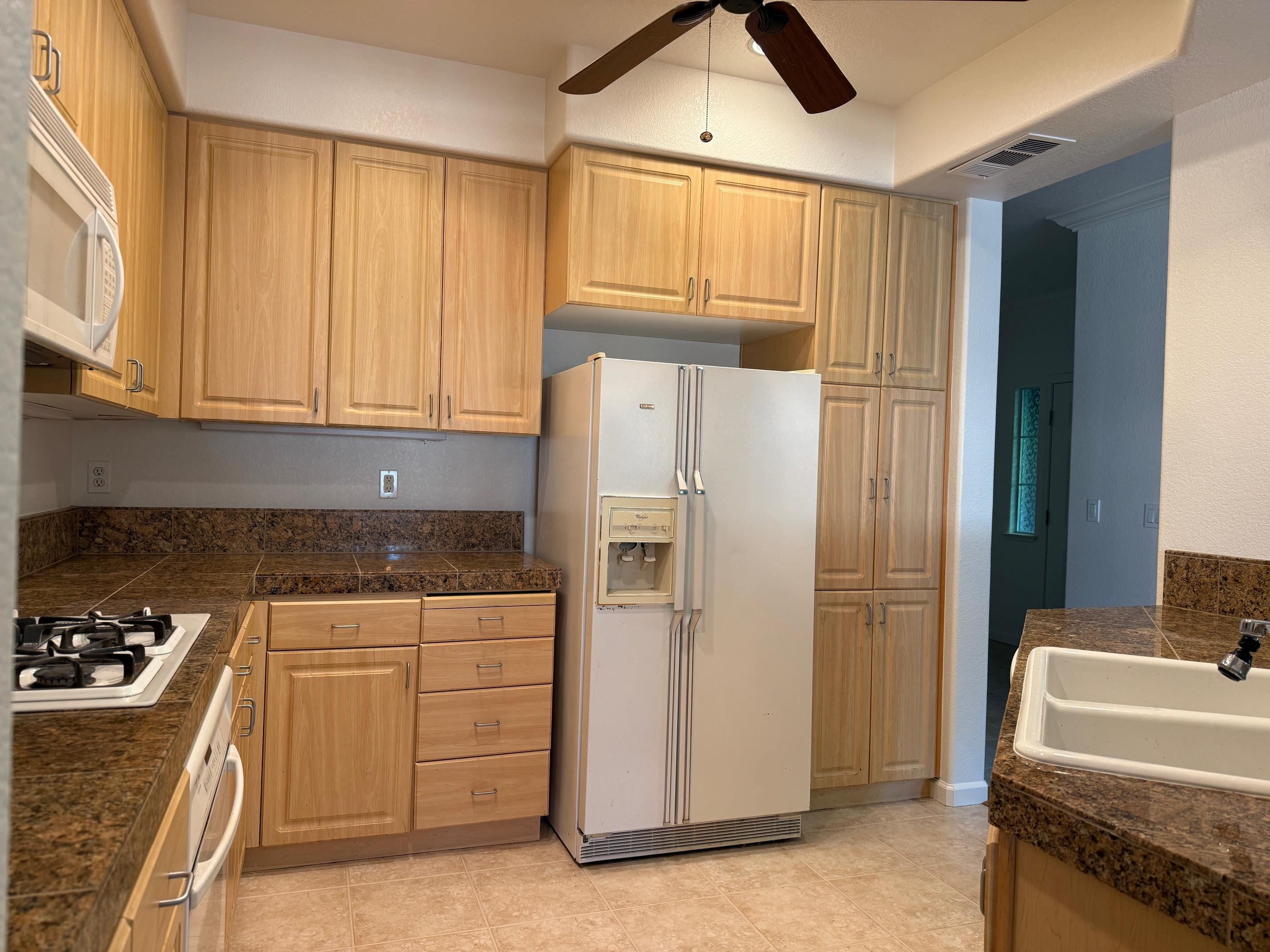 Detail Gallery Image 2 of 11 For 27 Meritage Cmn #107,  Livermore,  CA 94551 - 3 Beds | 2/1 Baths