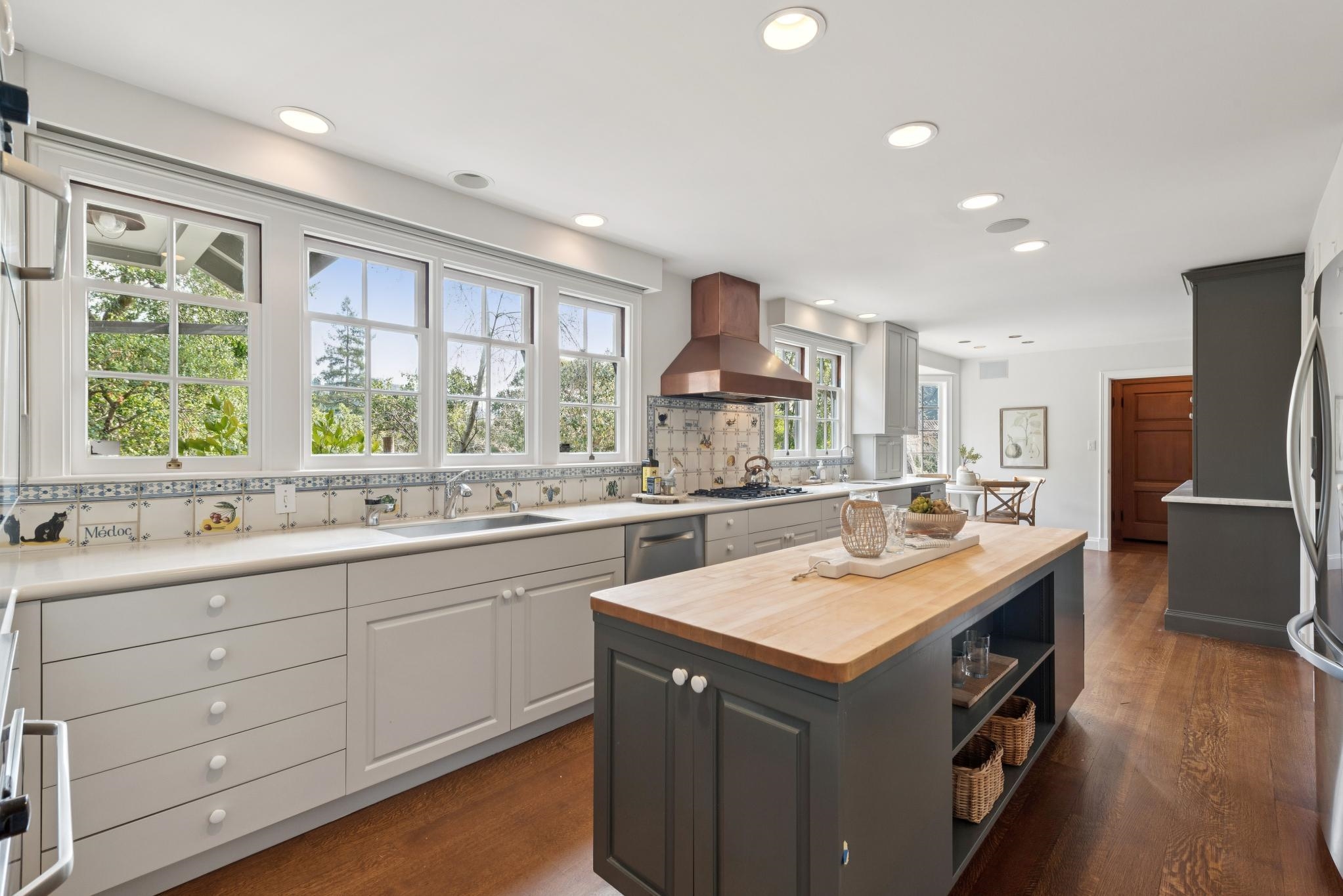 Detail Gallery Image 19 of 60 For 333 Hampton Road, Piedmont,  CA 94611 - 5 Beds | 4/1 Baths