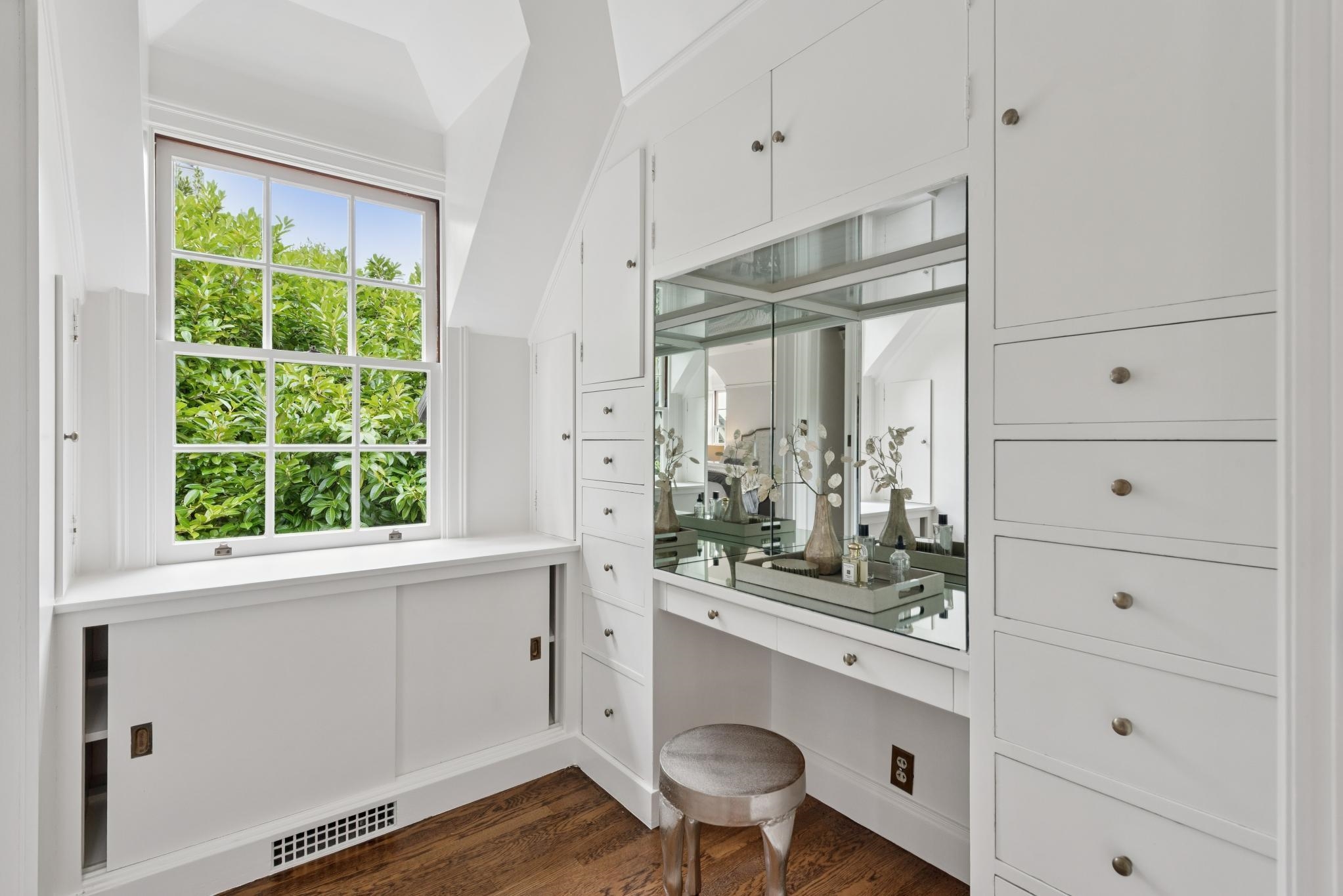 Detail Gallery Image 31 of 60 For 333 Hampton Road, Piedmont,  CA 94611 - 5 Beds | 4/1 Baths