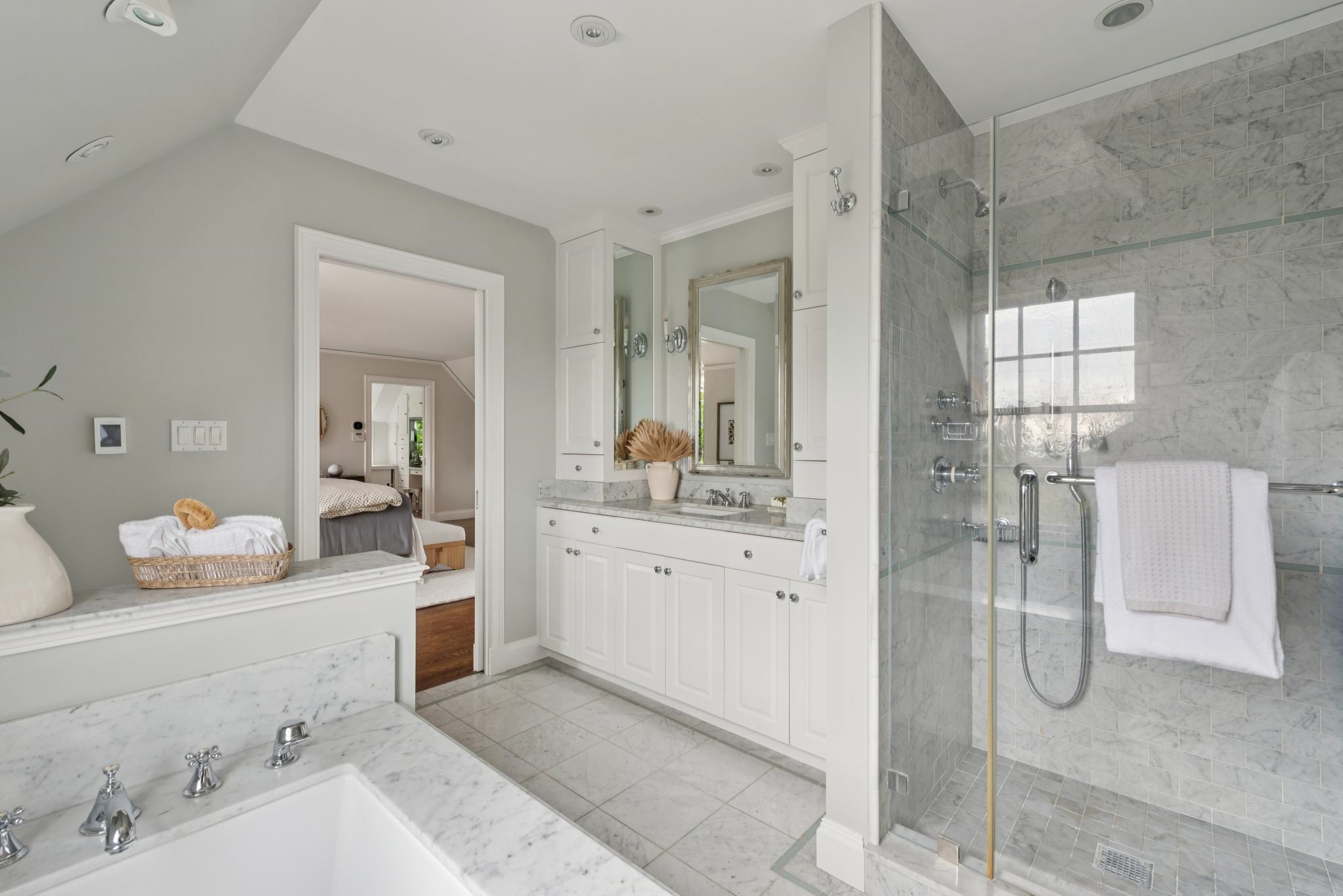 Detail Gallery Image 34 of 60 For 333 Hampton Road, Piedmont,  CA 94611 - 5 Beds | 4/1 Baths