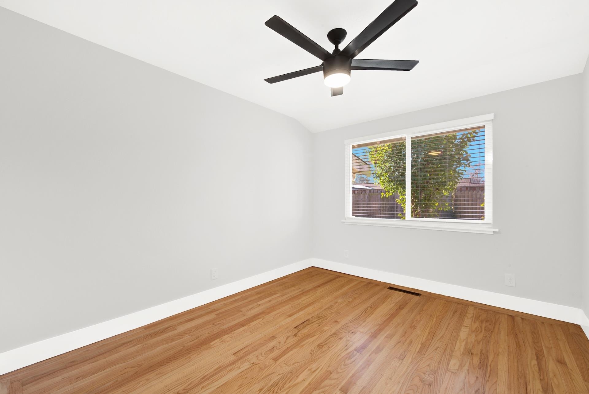 Detail Gallery Image 19 of 36 For 3690 Cowell Rd, Concord,  CA 94518 - 3 Beds | 2 Baths