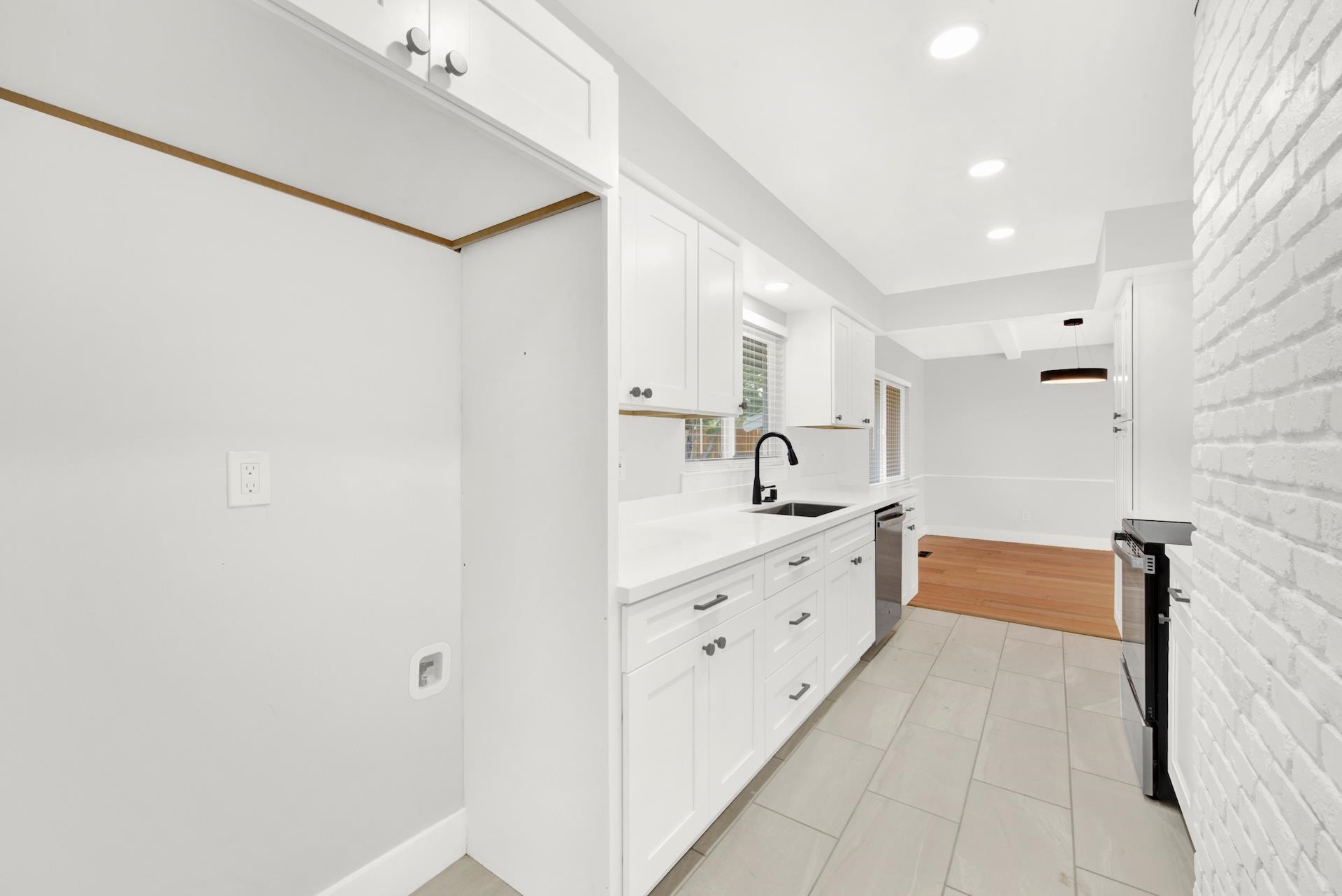 Detail Gallery Image 3 of 36 For 3690 Cowell Rd, Concord,  CA 94518 - 3 Beds | 2 Baths