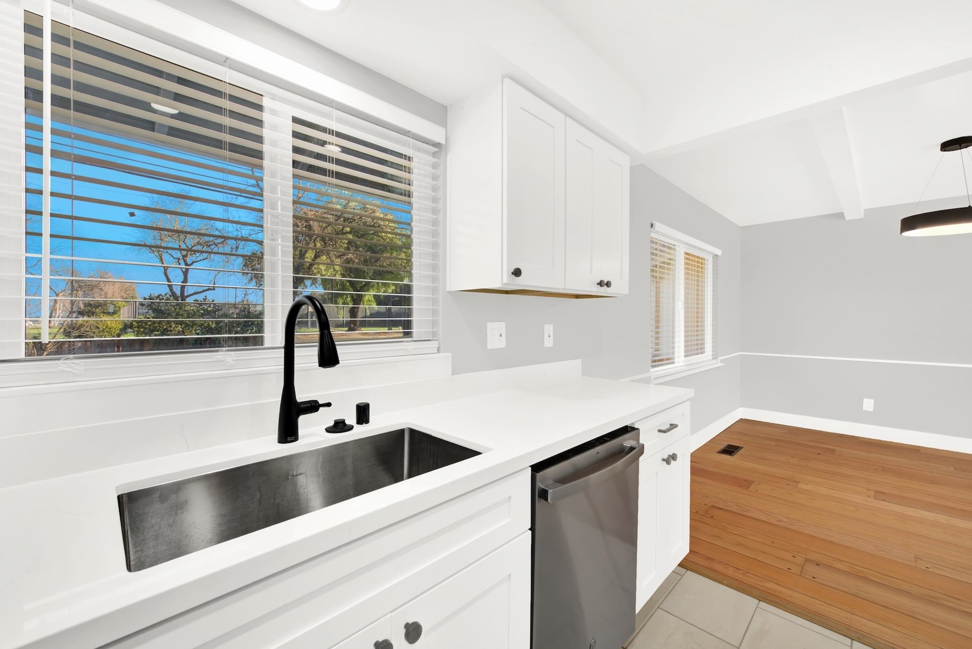 Detail Gallery Image 5 of 36 For 3690 Cowell Rd, Concord,  CA 94518 - 3 Beds | 2 Baths