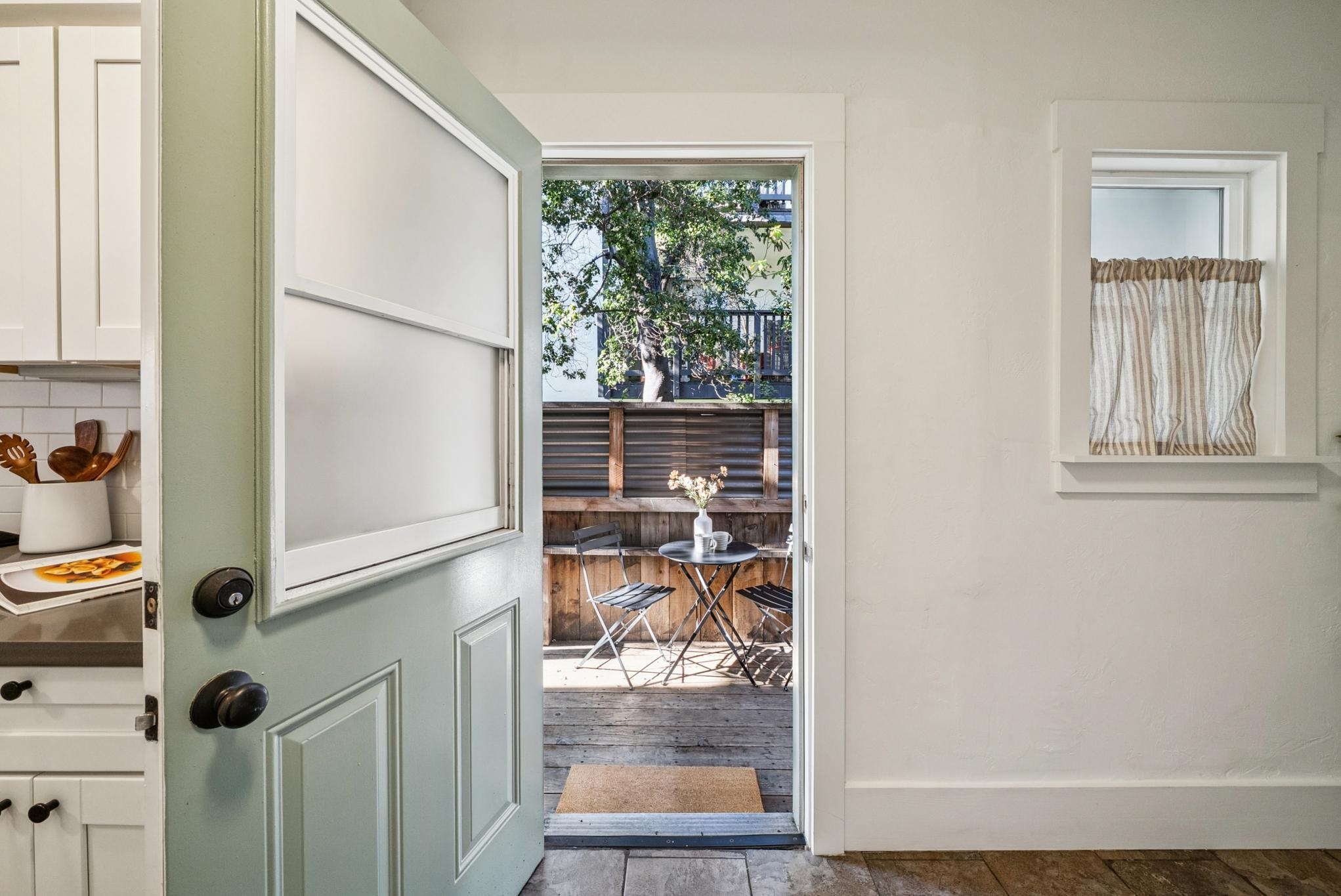 Detail Gallery Image 19 of 27 For 1611 Lea Ct, Alameda,  CA 94501 - 2 Beds | 1 Baths