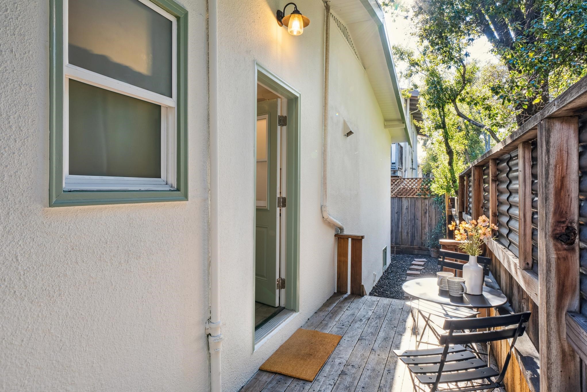 Detail Gallery Image 21 of 27 For 1611 Lea Ct, Alameda,  CA 94501 - 2 Beds | 1 Baths