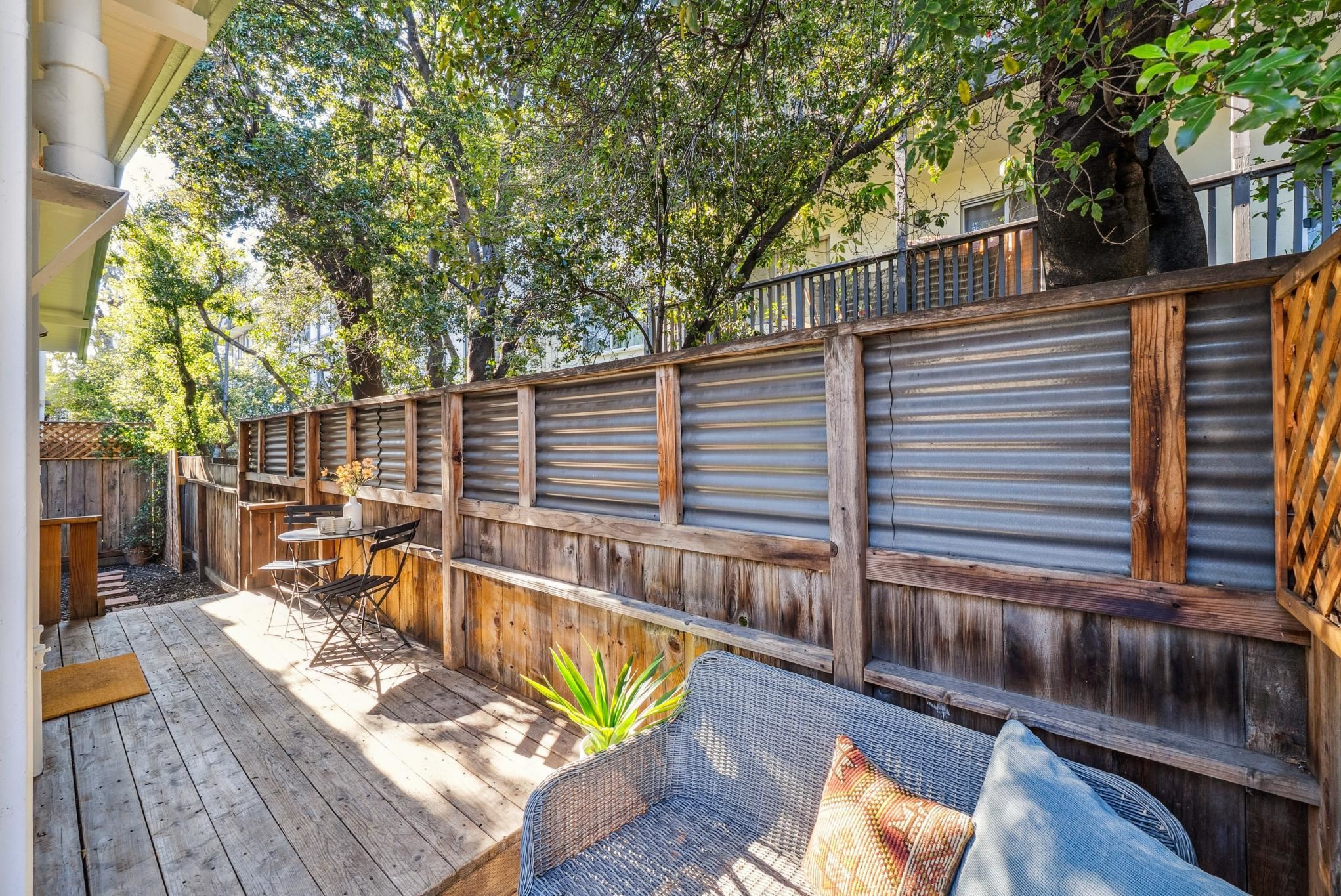 Detail Gallery Image 22 of 27 For 1611 Lea Ct, Alameda,  CA 94501 - 2 Beds | 1 Baths