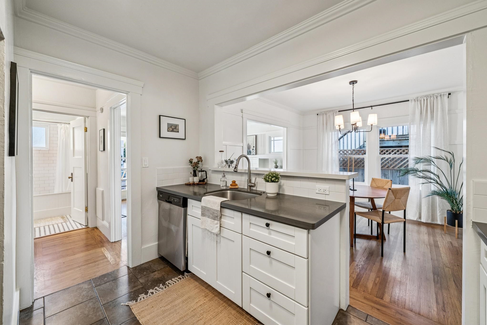 Detail Gallery Image 6 of 27 For 1611 Lea Ct, Alameda,  CA 94501 - 2 Beds | 1 Baths