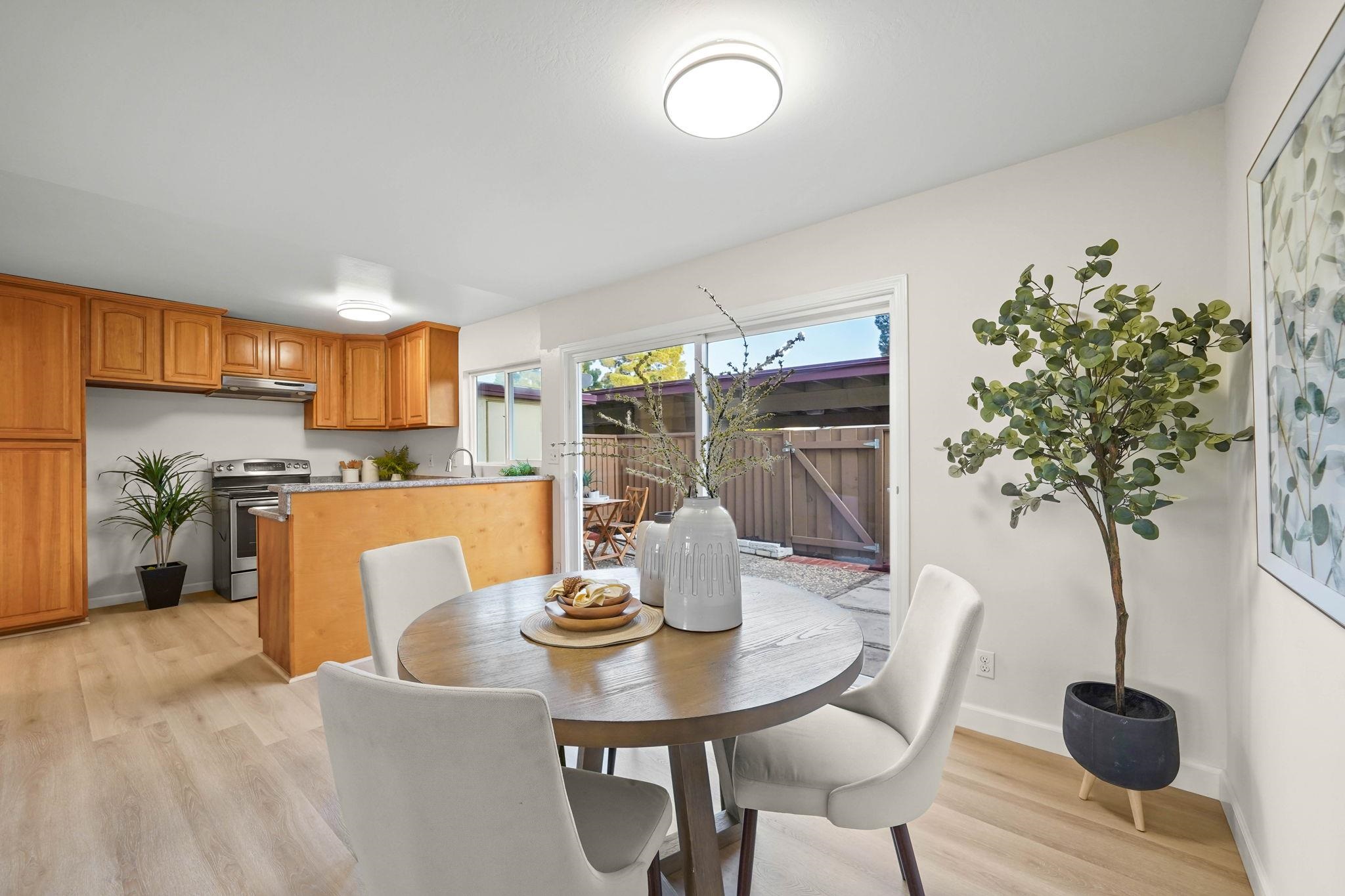 Detail Gallery Image 6 of 22 For 3717 Gainsborough Ter, Fremont,  CA 94555 - 4 Beds | 2/1 Baths