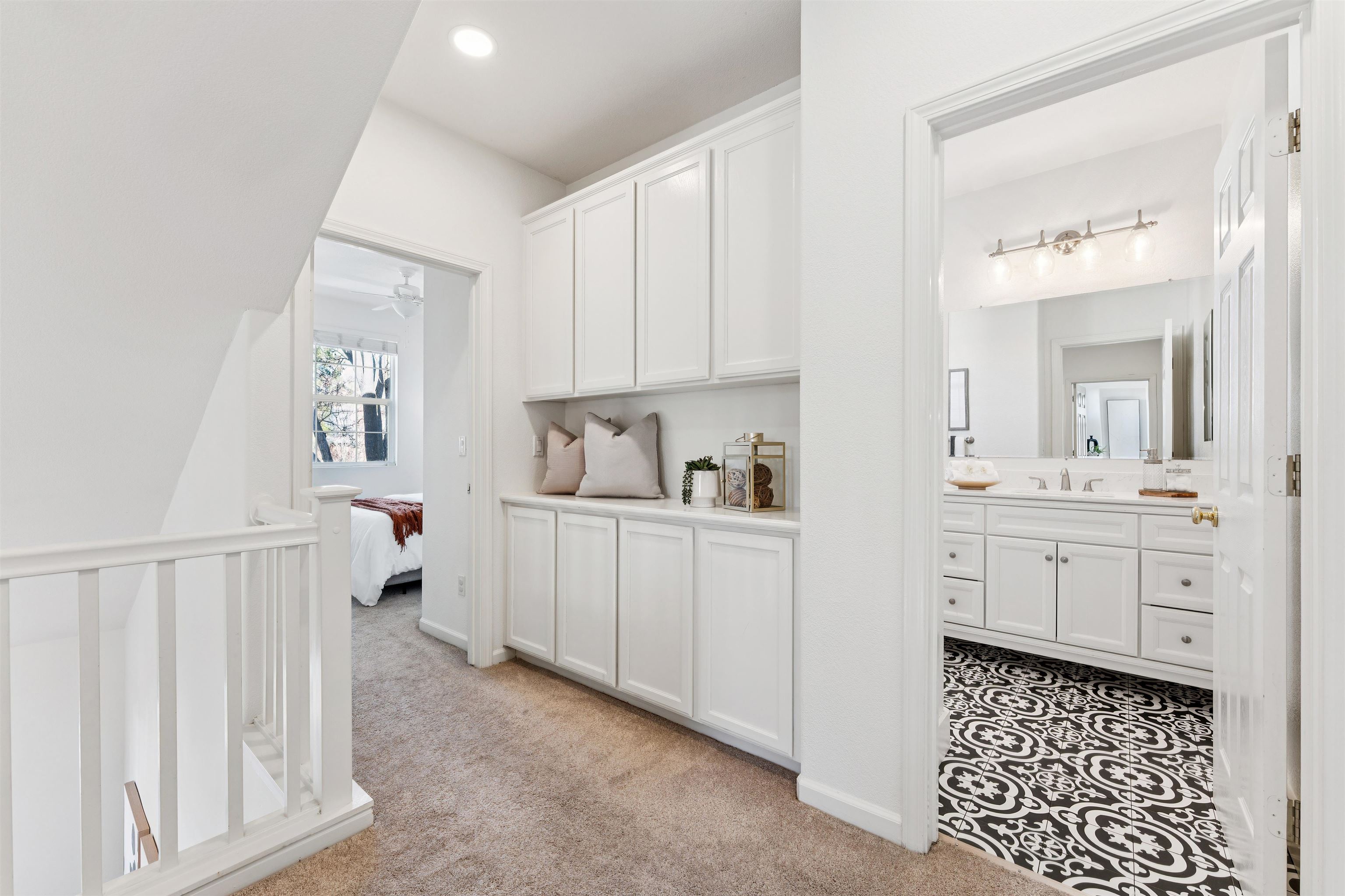 Detail Gallery Image 14 of 29 For 3989 Strafford Ct, Dublin,  CA 94568 - 3 Beds | 2/1 Baths