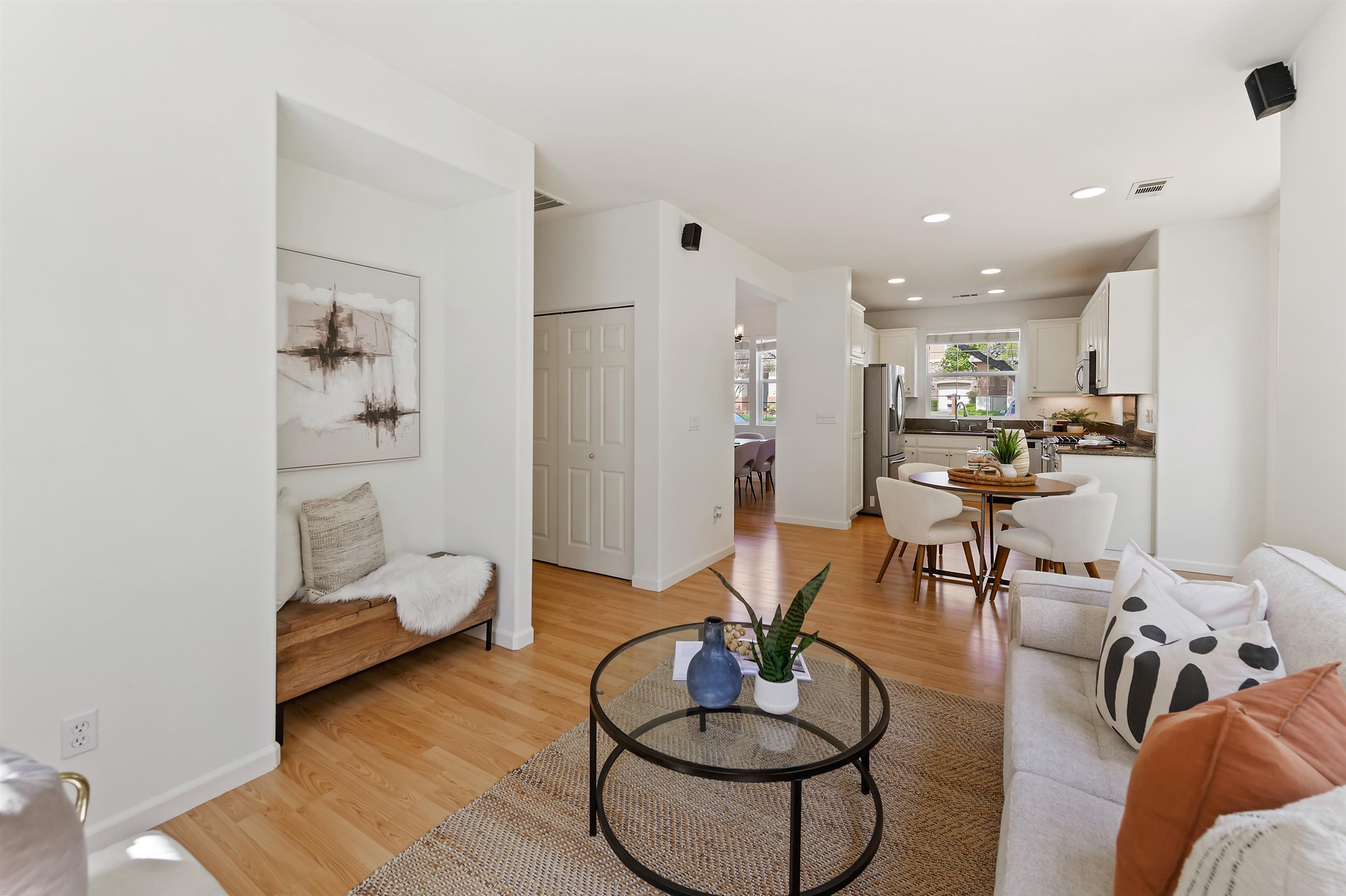 Detail Gallery Image 16 of 30 For 3989 Strafford Ct, Dublin,  CA 94568 - 3 Beds | 2/1 Baths