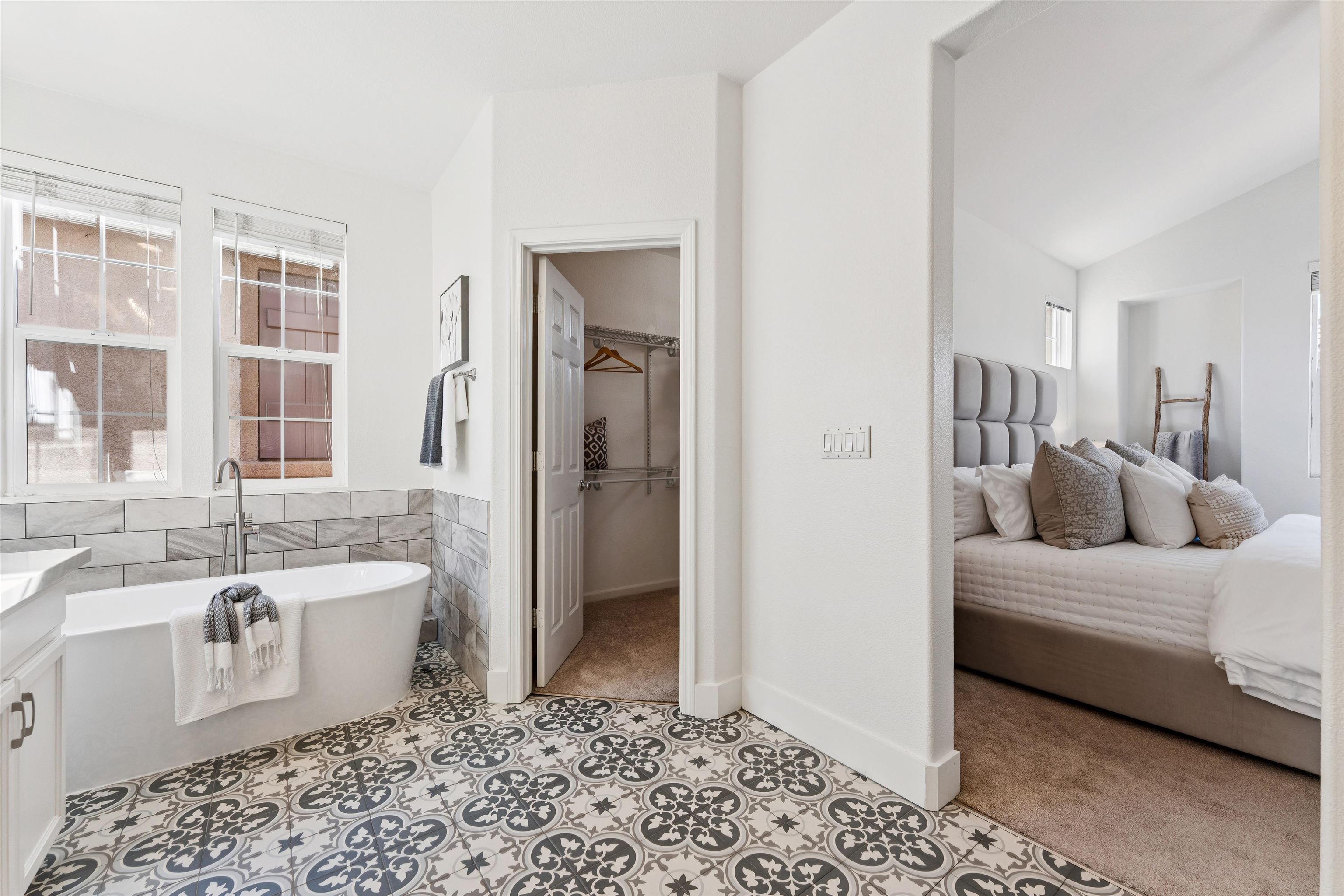 Detail Gallery Image 20 of 29 For 3989 Strafford Ct, Dublin,  CA 94568 - 3 Beds | 2/1 Baths