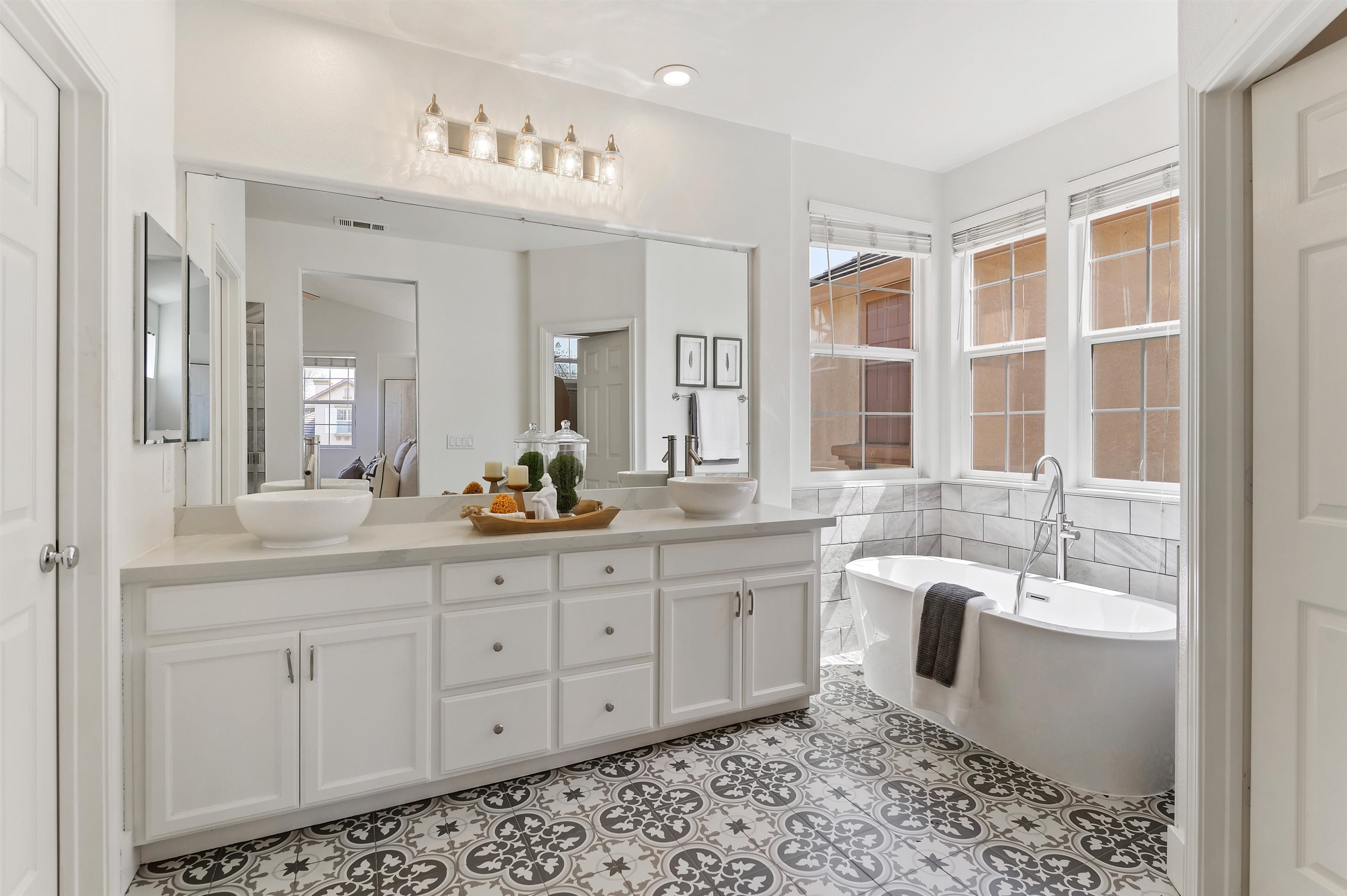 Detail Gallery Image 21 of 30 For 3989 Strafford Ct, Dublin,  CA 94568 - 3 Beds | 2/1 Baths