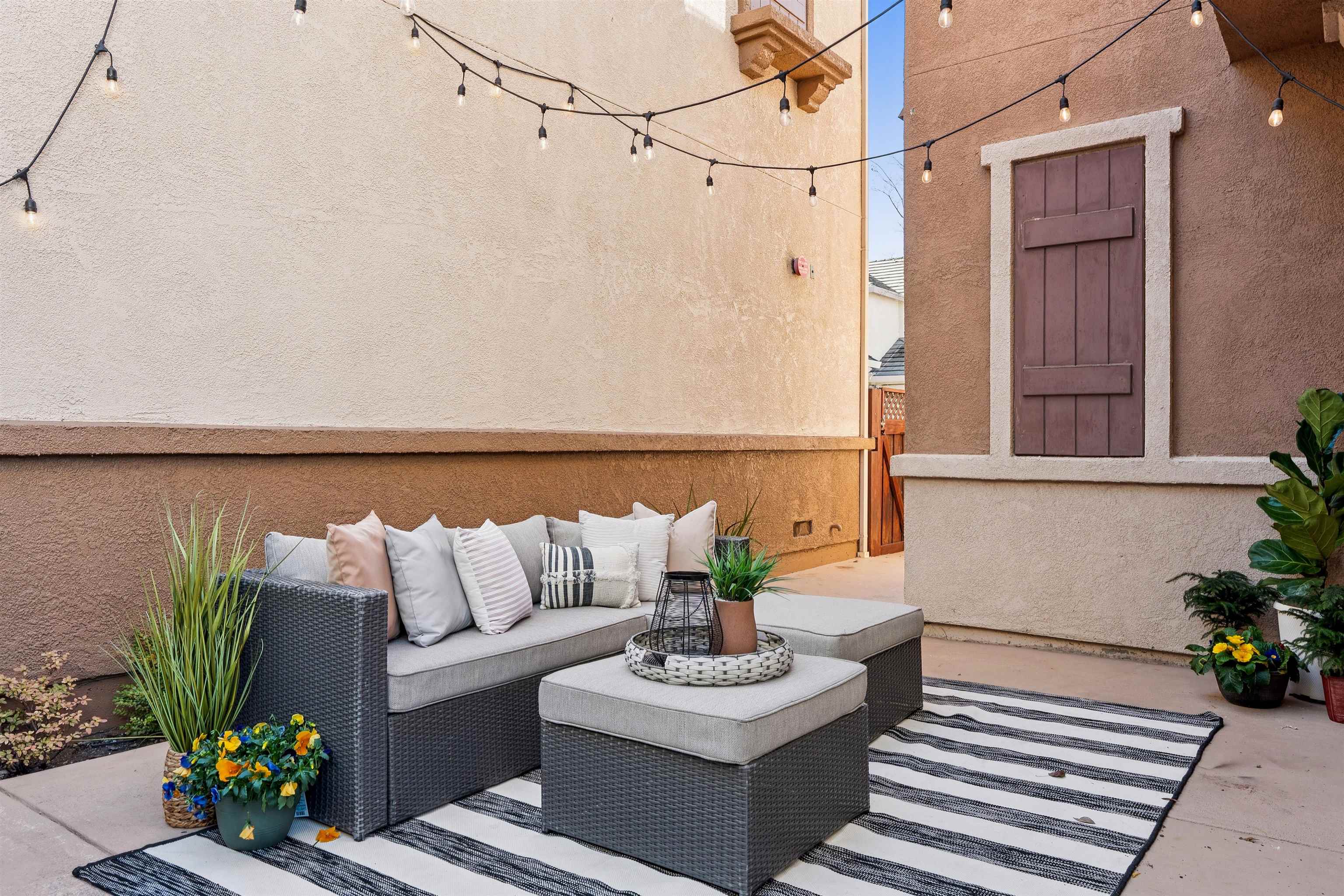 Detail Gallery Image 26 of 29 For 3989 Strafford Ct, Dublin,  CA 94568 - 3 Beds | 2/1 Baths