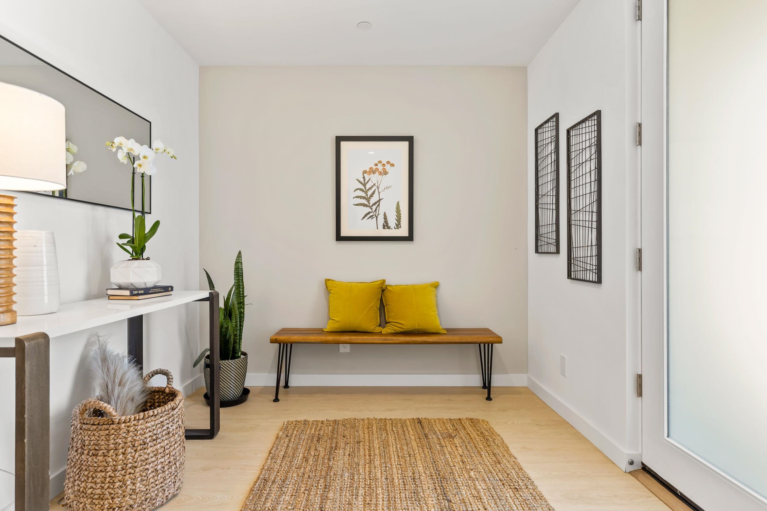 Detail Gallery Image 3 of 26 For 1235 Hampel St., Oakland,  CA 94602 - 3 Beds | 2 Baths