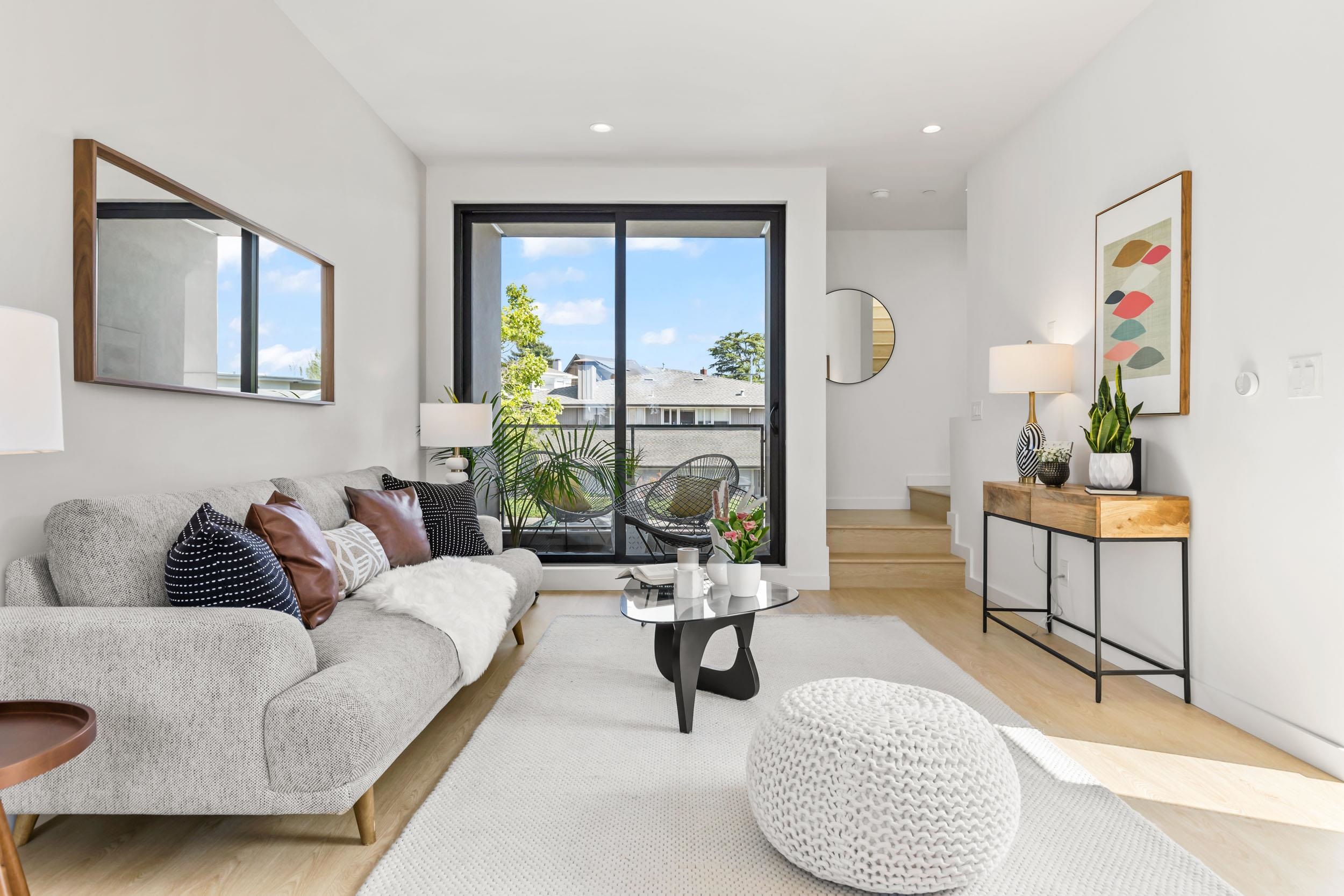 Detail Gallery Image 9 of 26 For 1235 Hampel St., Oakland,  CA 94602 - 3 Beds | 2 Baths