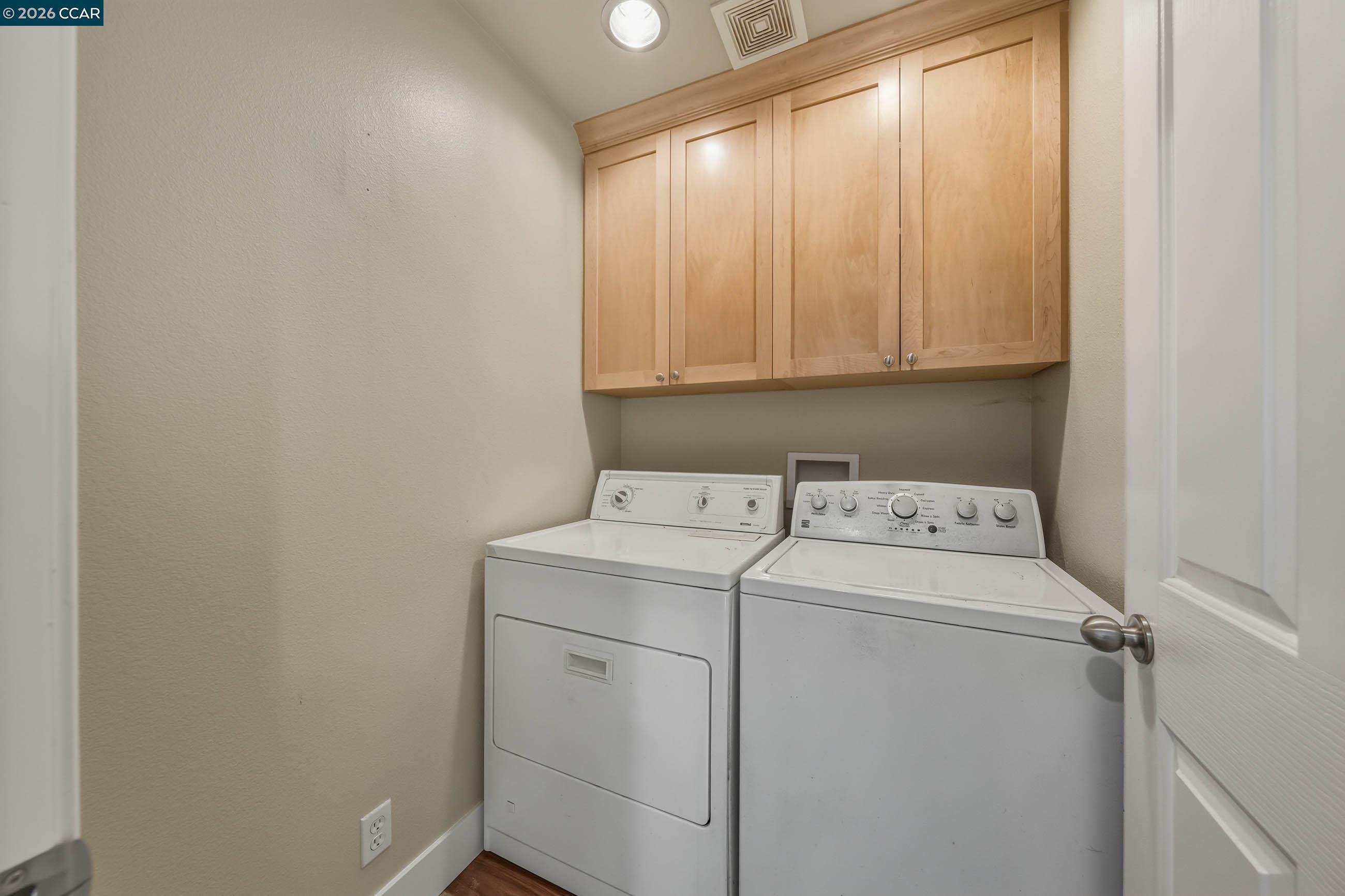 Detail Gallery Image 27 of 29 For 18357 Deer Hill Rd, Hidden Valley Lake,  CA 95467 - 3 Beds | 2 Baths