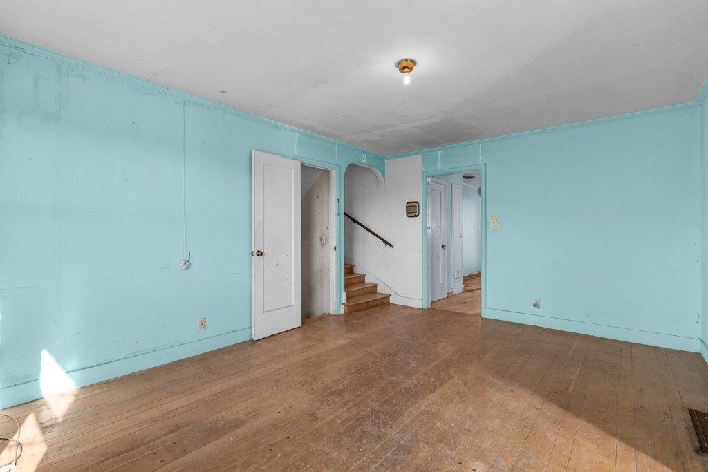 Detail Gallery Image 13 of 55 For 5901 Burlingame Avenue, Richmond,  CA 94804 - 3 Beds | 1/1 Baths