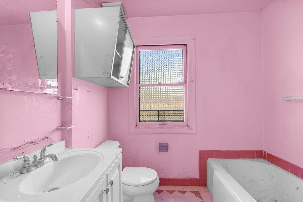 Detail Gallery Image 18 of 55 For 5901 Burlingame Avenue, Richmond,  CA 94804 - 3 Beds | 1/1 Baths