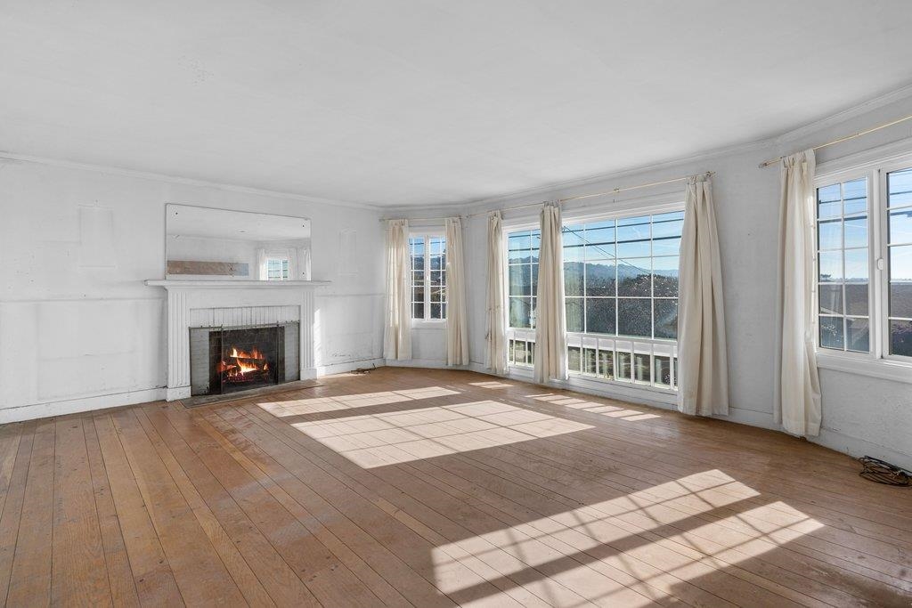 Detail Gallery Image 3 of 55 For 5901 Burlingame Avenue, Richmond,  CA 94804 - 3 Beds | 1/1 Baths