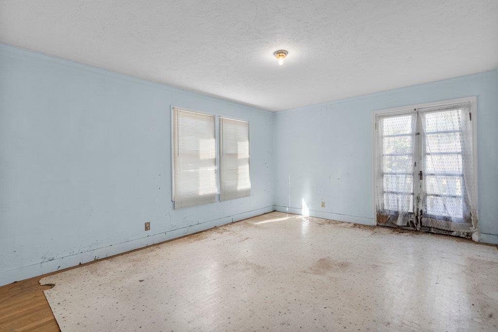 Detail Gallery Image 22 of 55 For 5901 Burlingame Avenue, Richmond,  CA 94804 - 3 Beds | 1/1 Baths