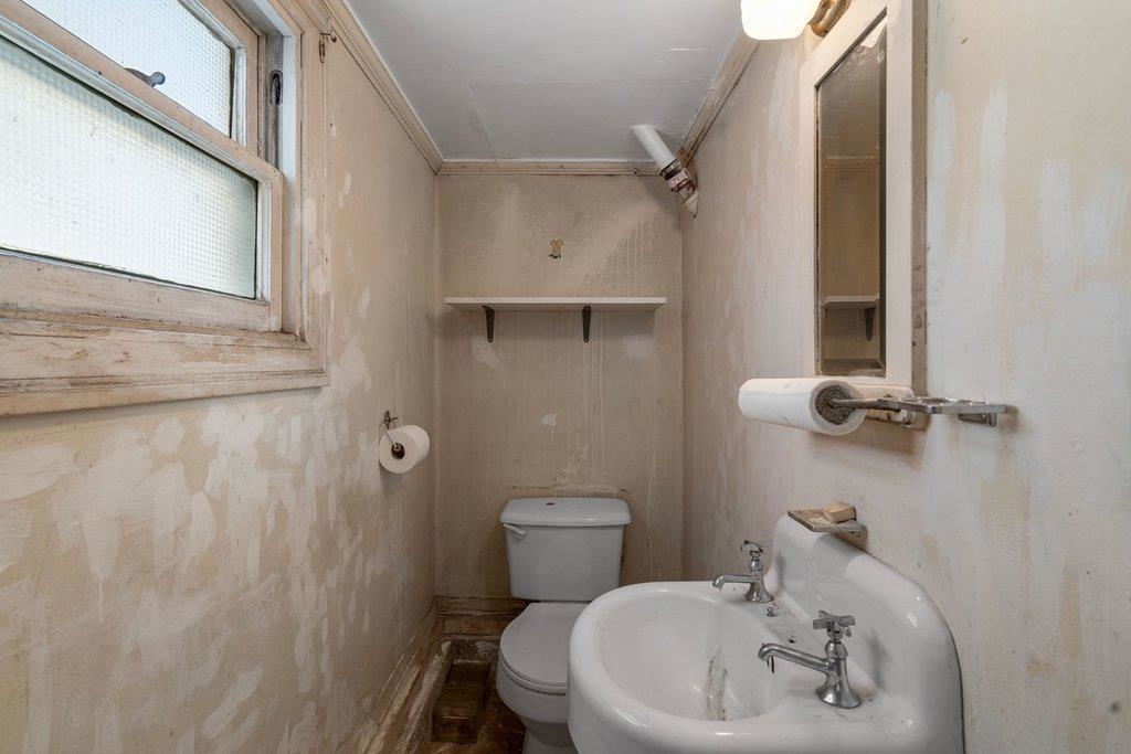 Detail Gallery Image 38 of 55 For 5901 Burlingame Avenue, Richmond,  CA 94804 - 3 Beds | 1/1 Baths